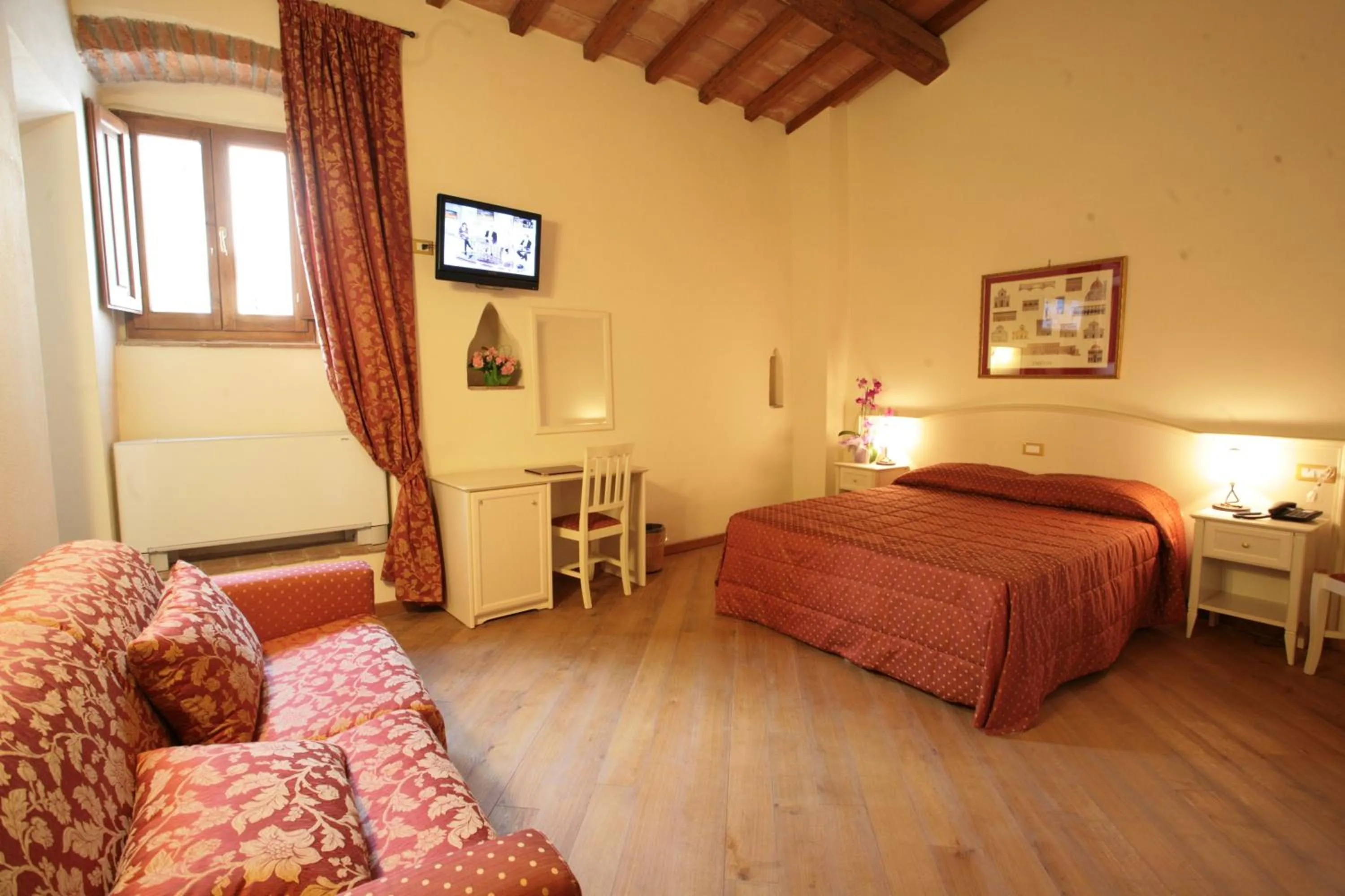 Bedroom, Bed in Hotel Villa San Michele