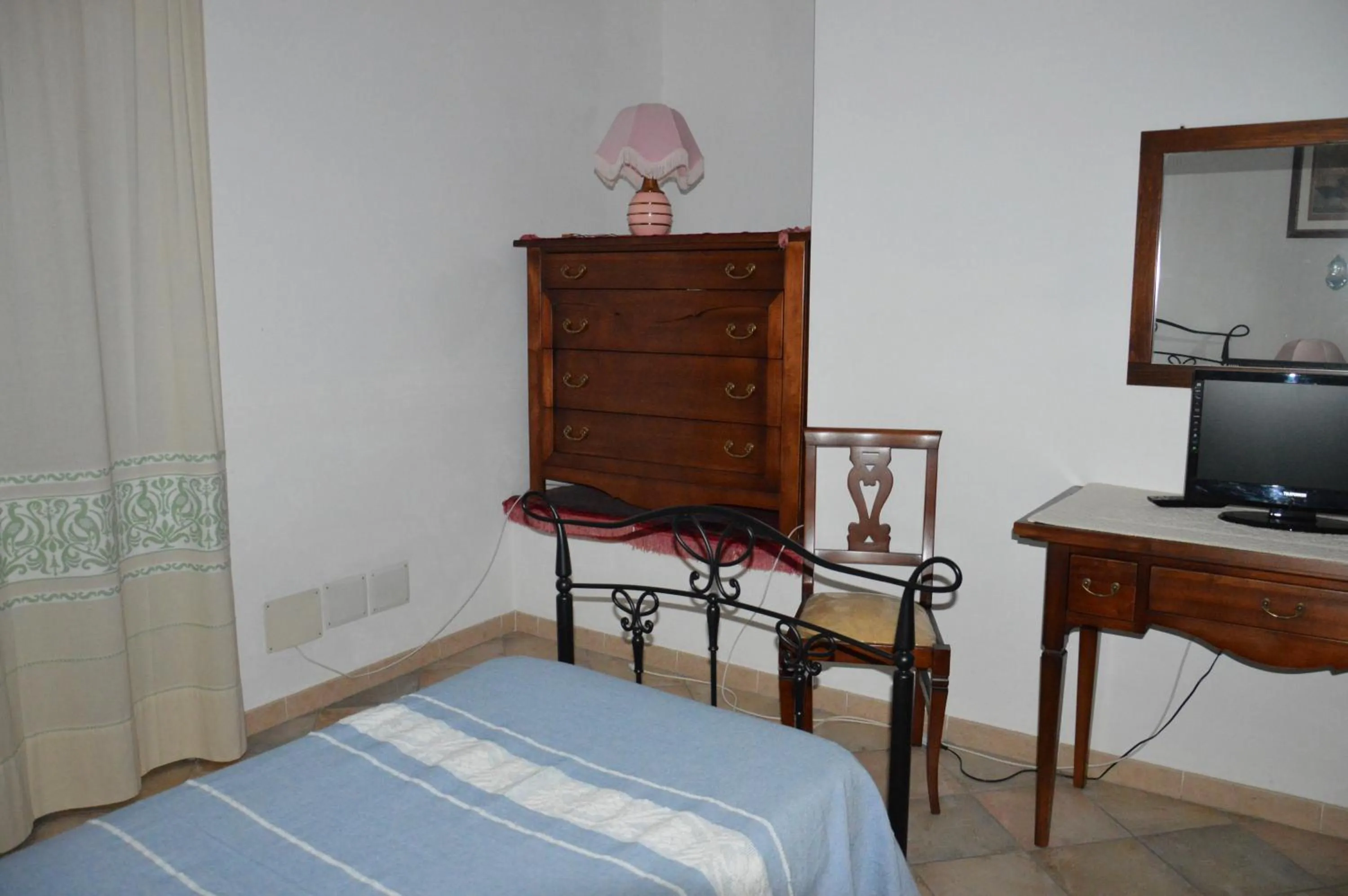 Bed in Sa Domo Tua IUN E5942