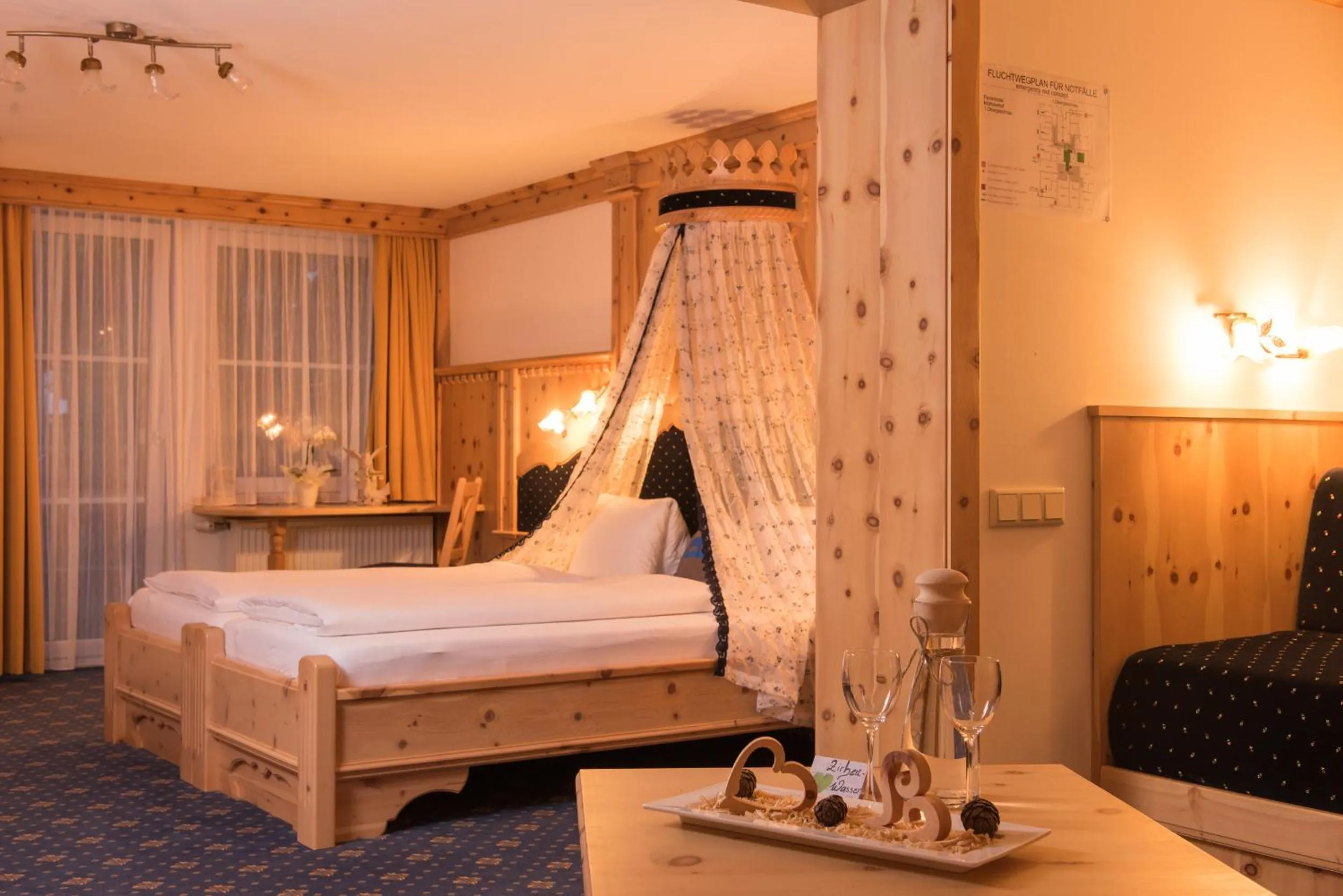 Bed in Hotel Mölltalerhof