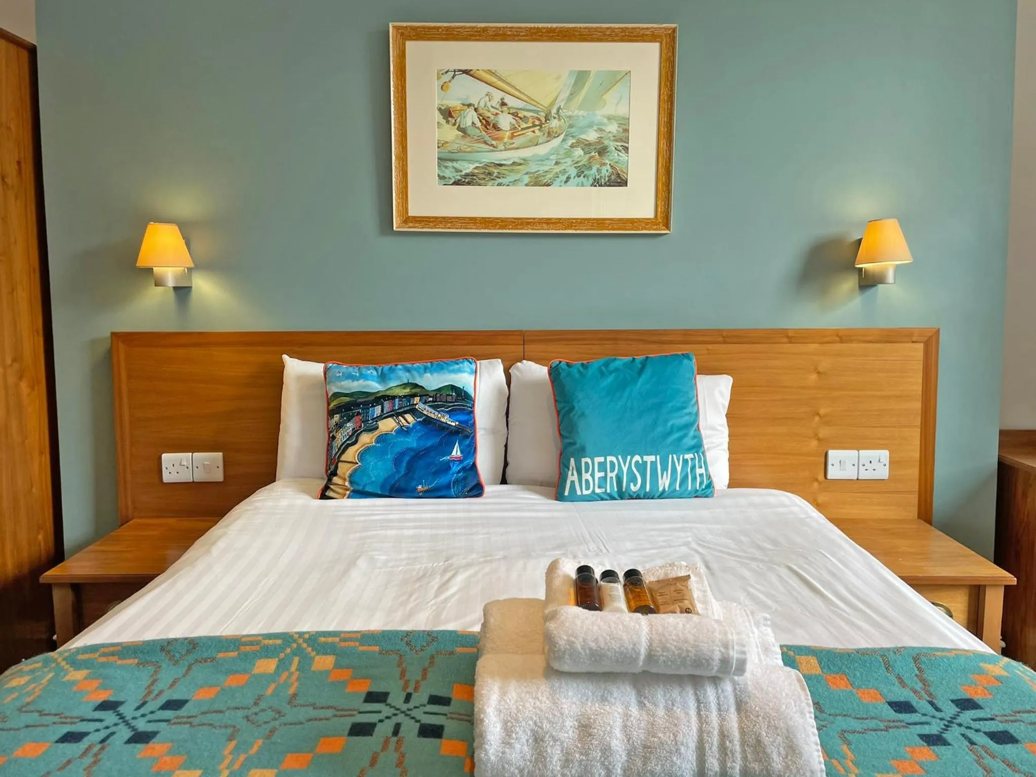 Bedroom, Bed in The Glengower