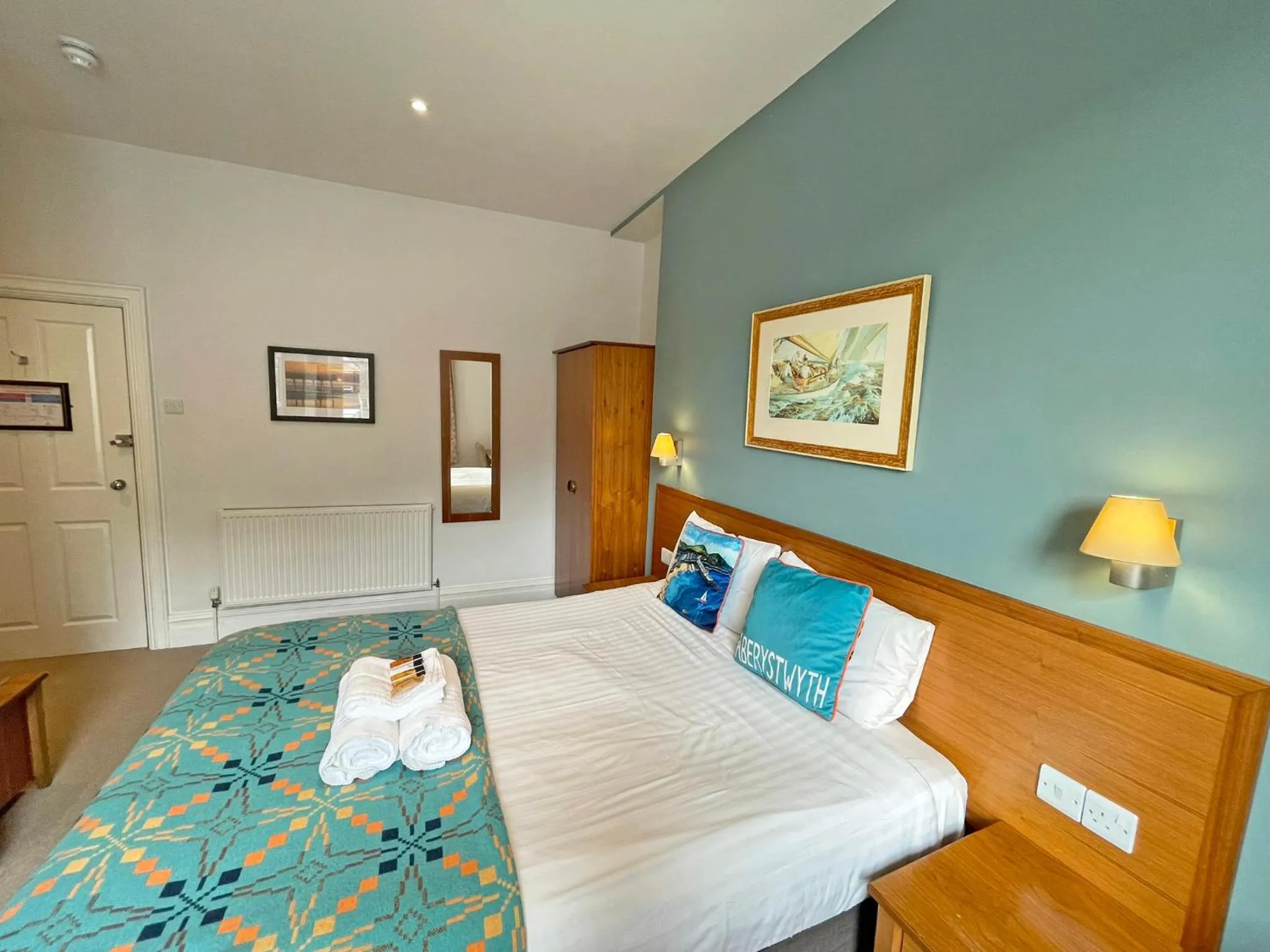 Bedroom, Bed in The Glengower