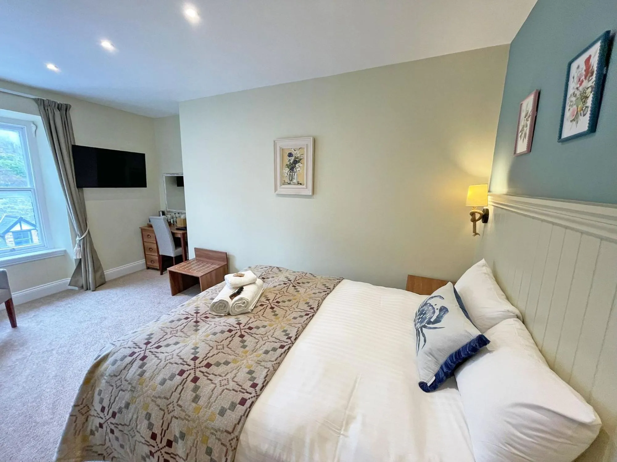 Bedroom, Bed in The Glengower