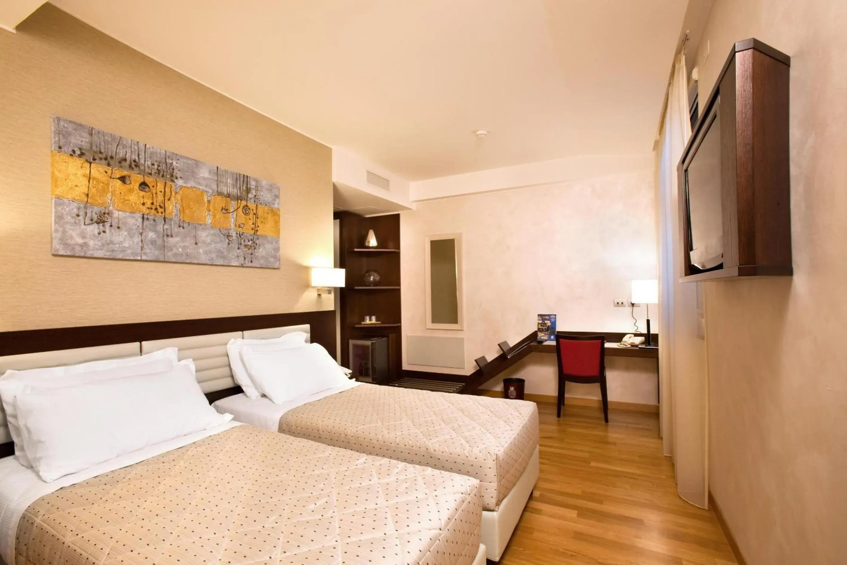 Junior Suite - single occupancy in Breaking Business Hotel Junior Suite - single occupancy in Breaking Business Hotel