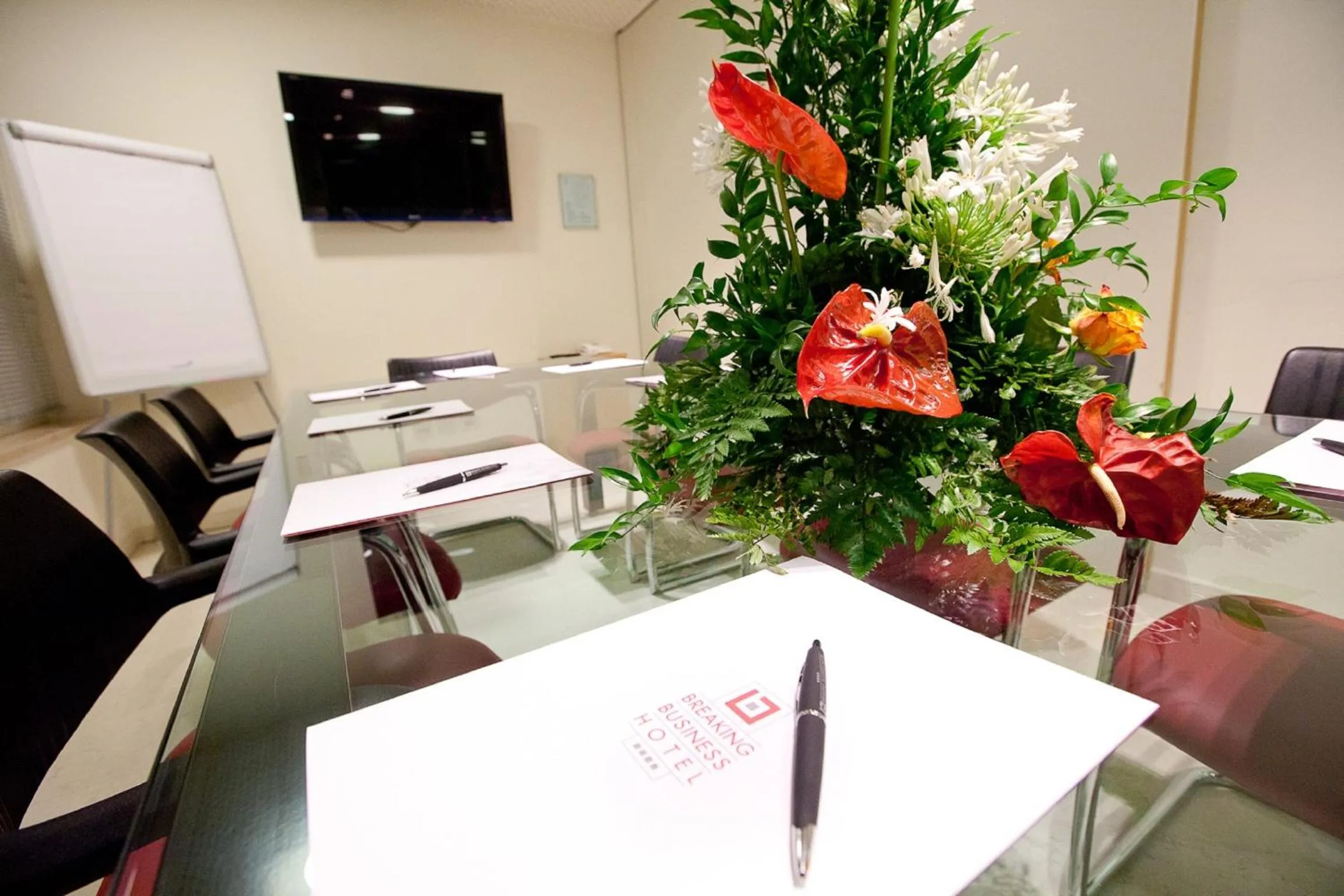 Business facilities in Breaking Business Hotel