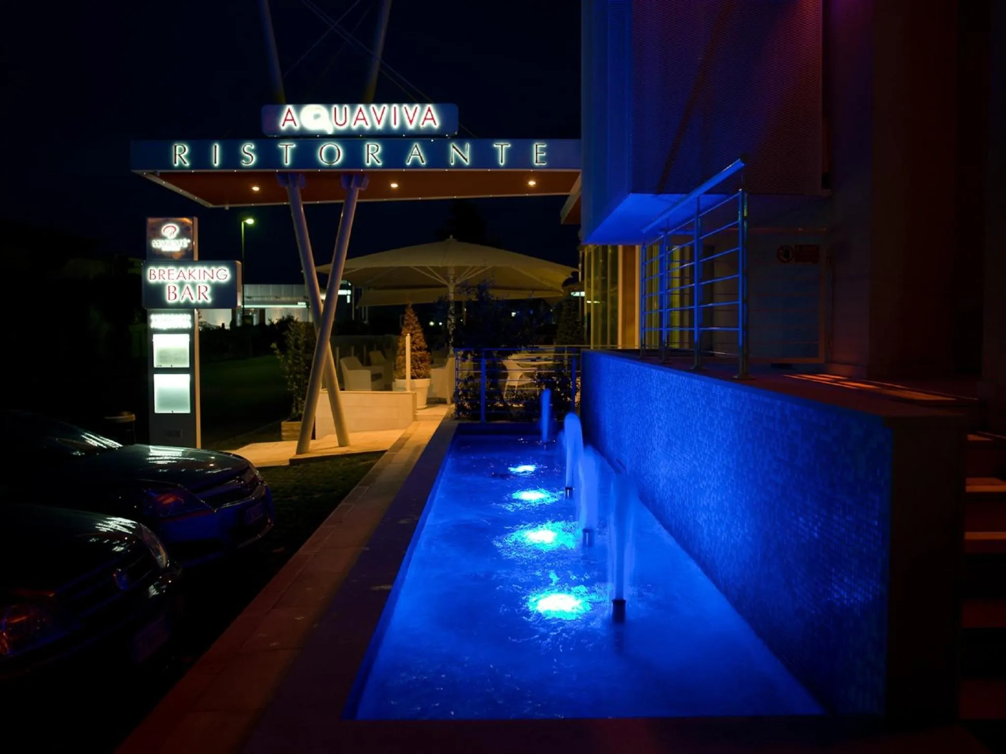 Facade/entrance in Breaking Business Hotel