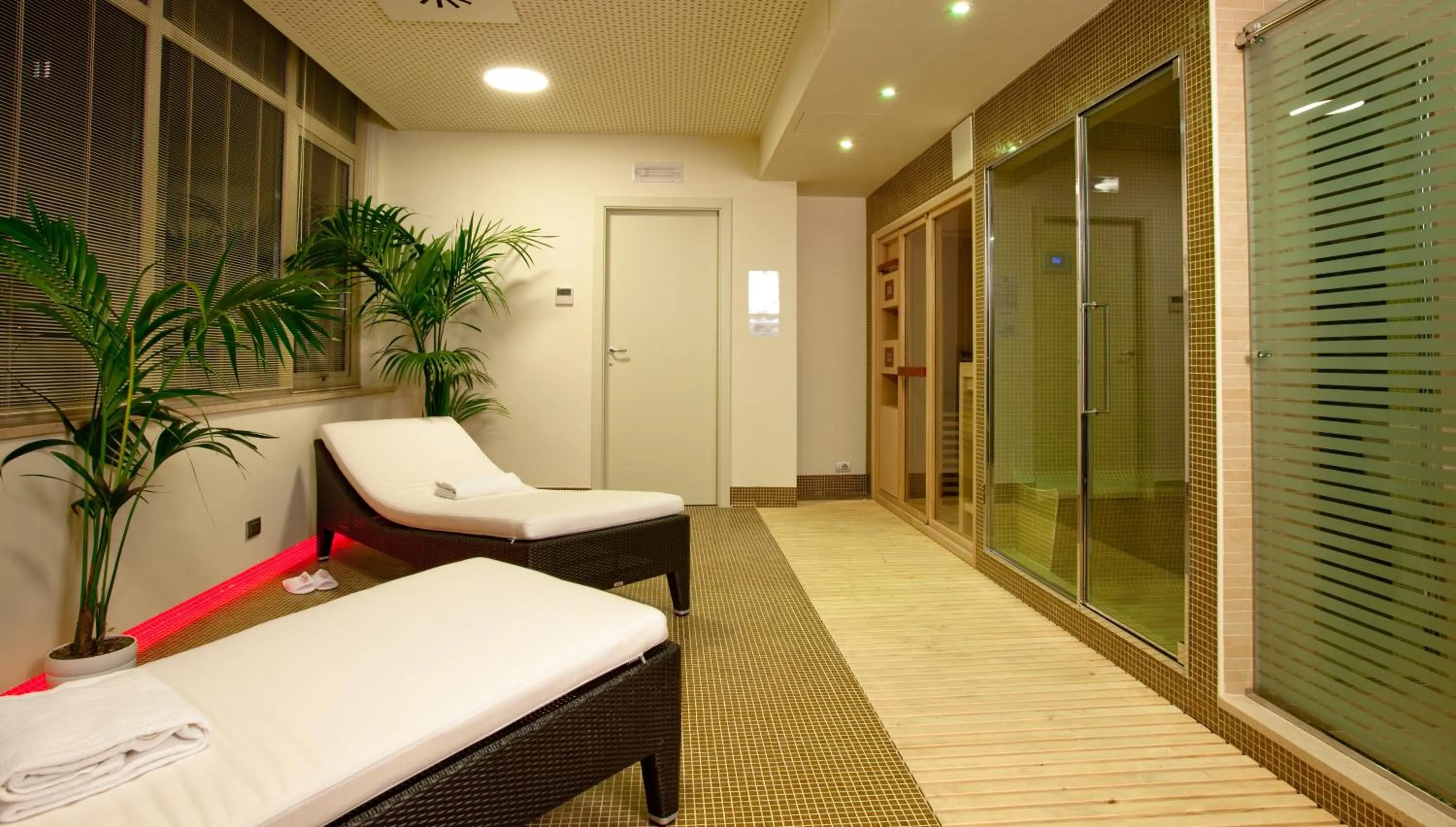Spa and wellness centre/facilities in Breaking Business Hotel