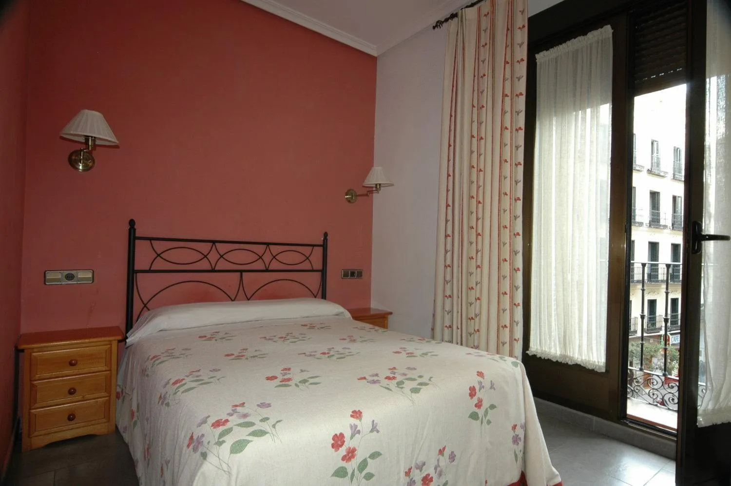 Photo of the whole room, Bed in Hostal Ivor