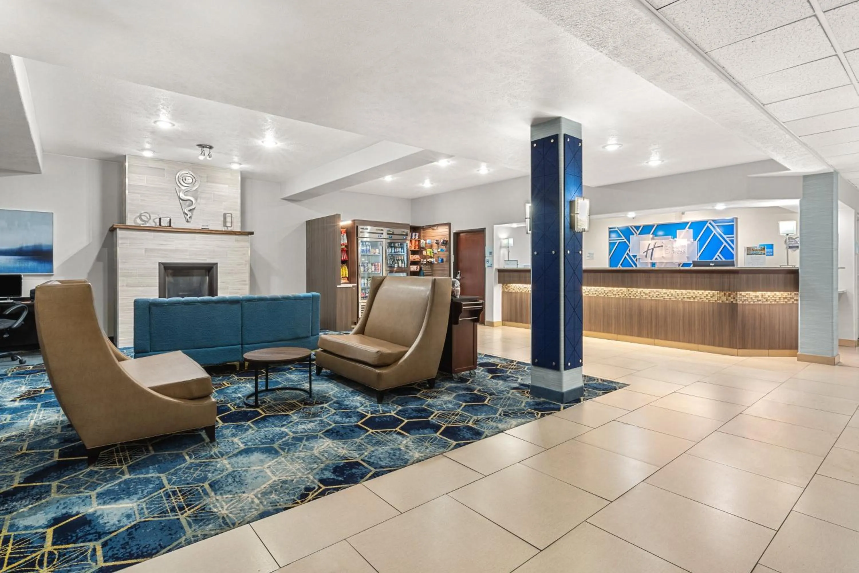 Property building in Holiday Inn Express Wenatchee by IHG