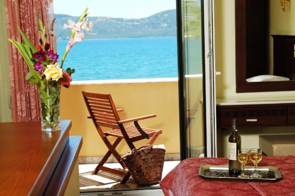 Ariadnes Holiday Accommodation