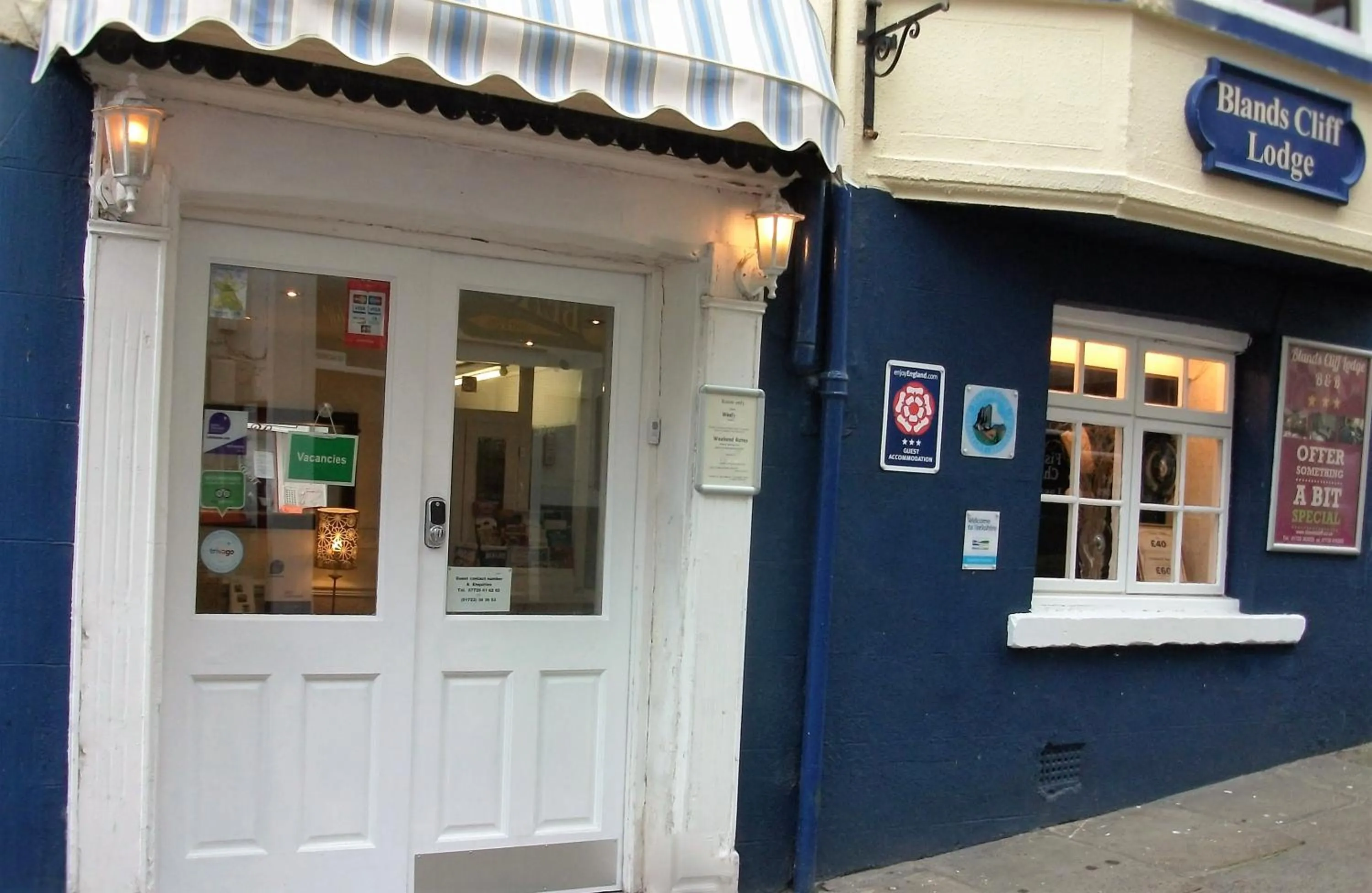 Facade/entrance in Blands Cliff Lodge