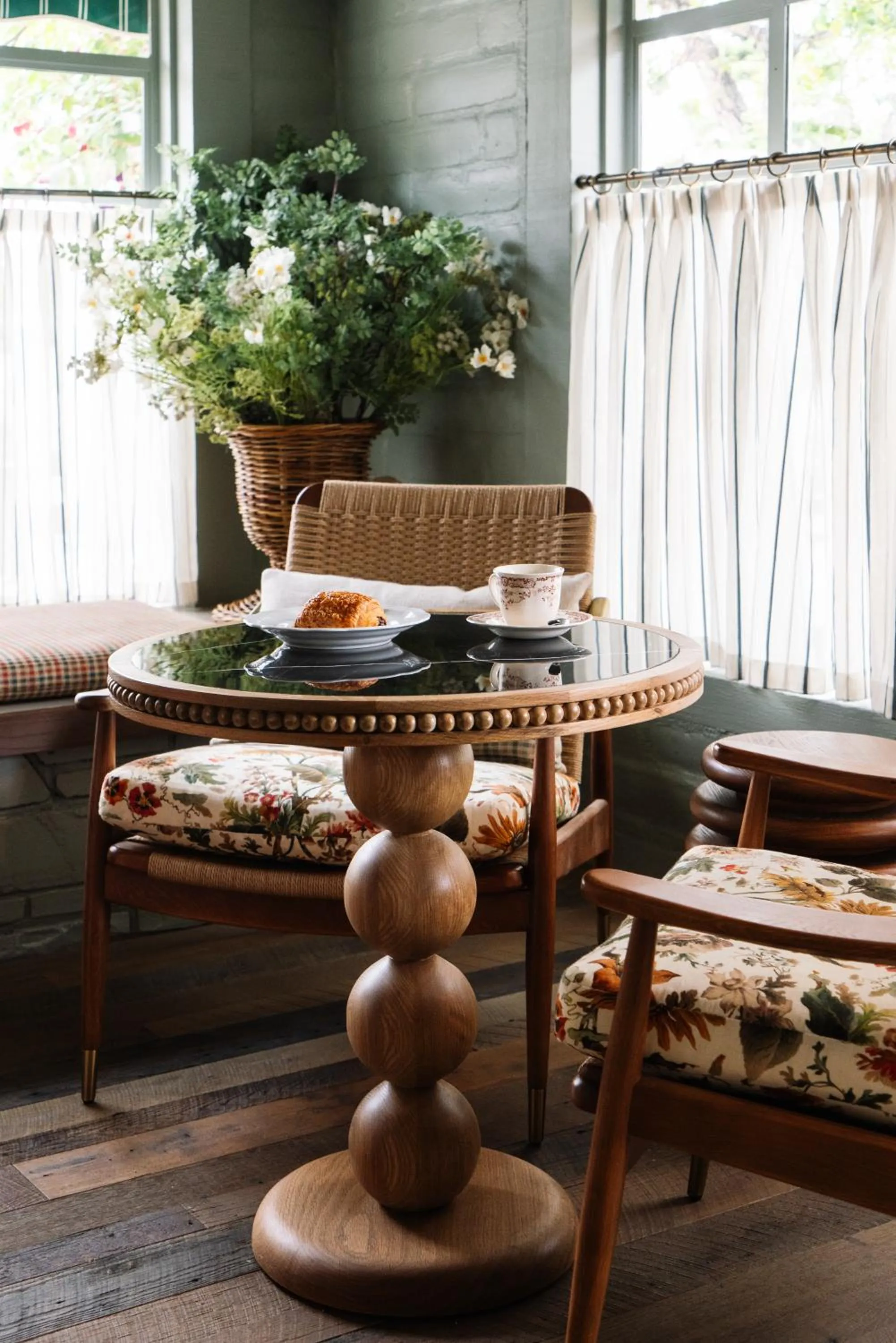 Breakfast in Le Petit Pali at Ocean Ave