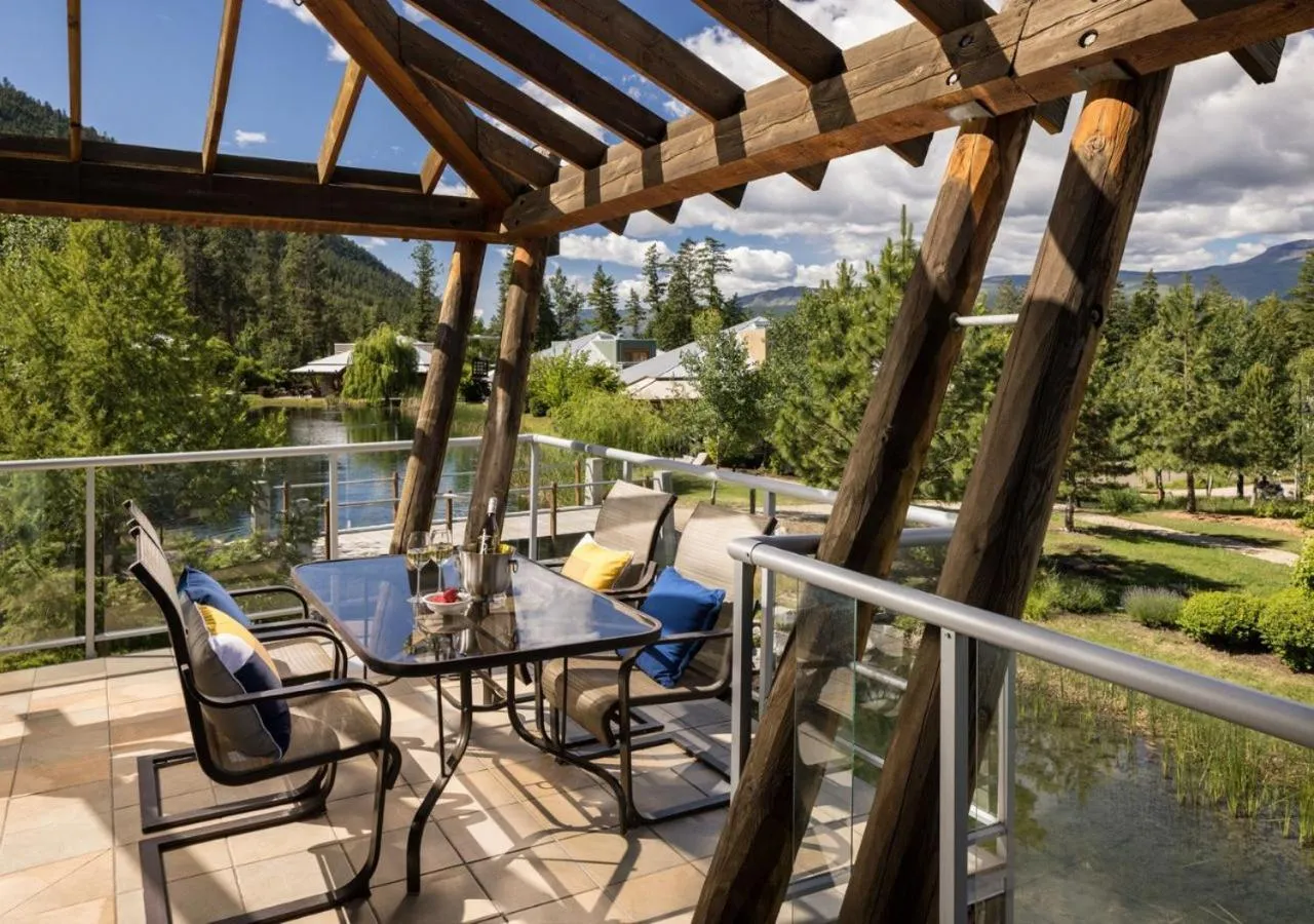Patio in Outback Lakeside Vacation Homes