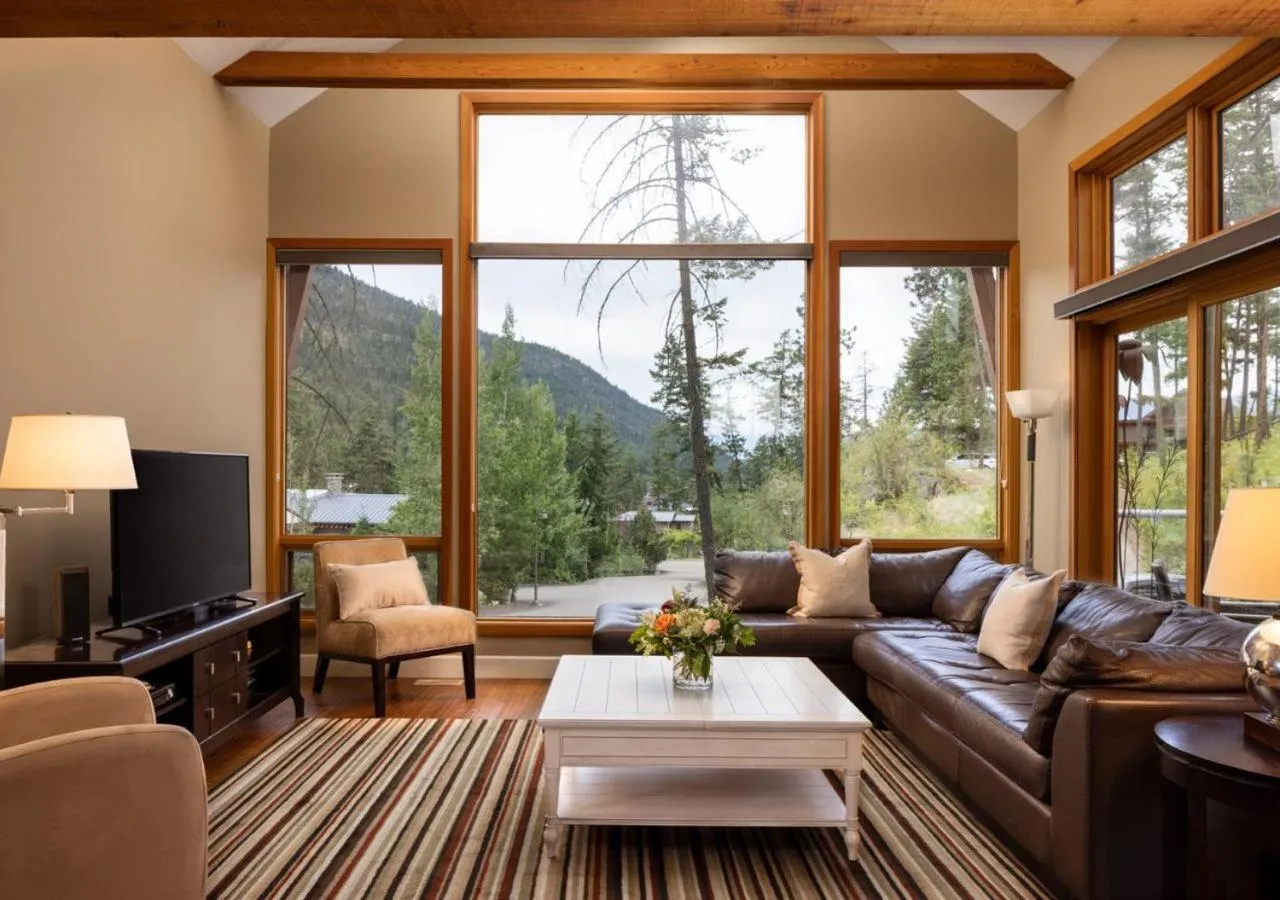 Natural landscape in Outback Lakeside Vacation Homes