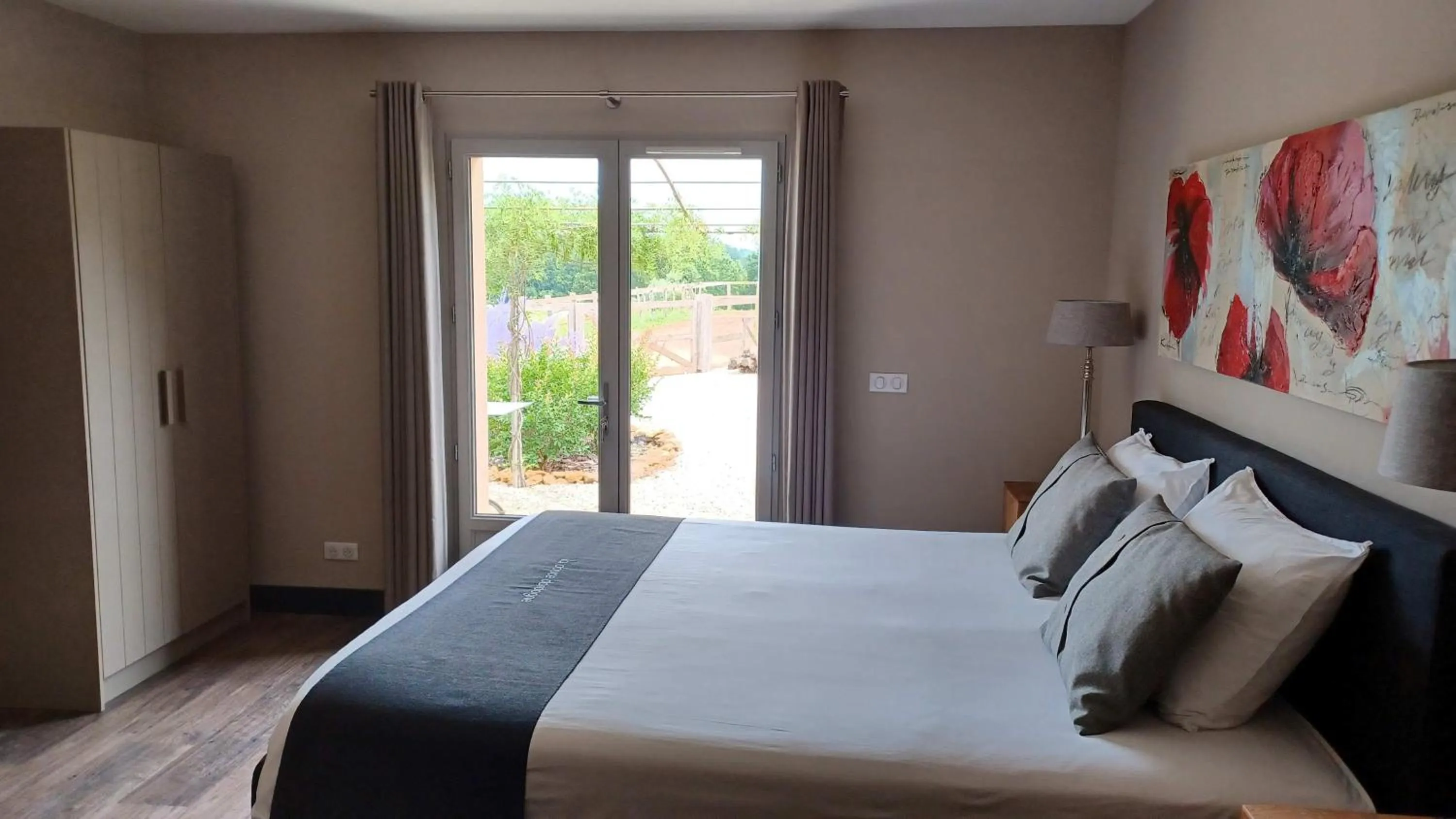 Bedroom, Bed in La Douce Dordogne