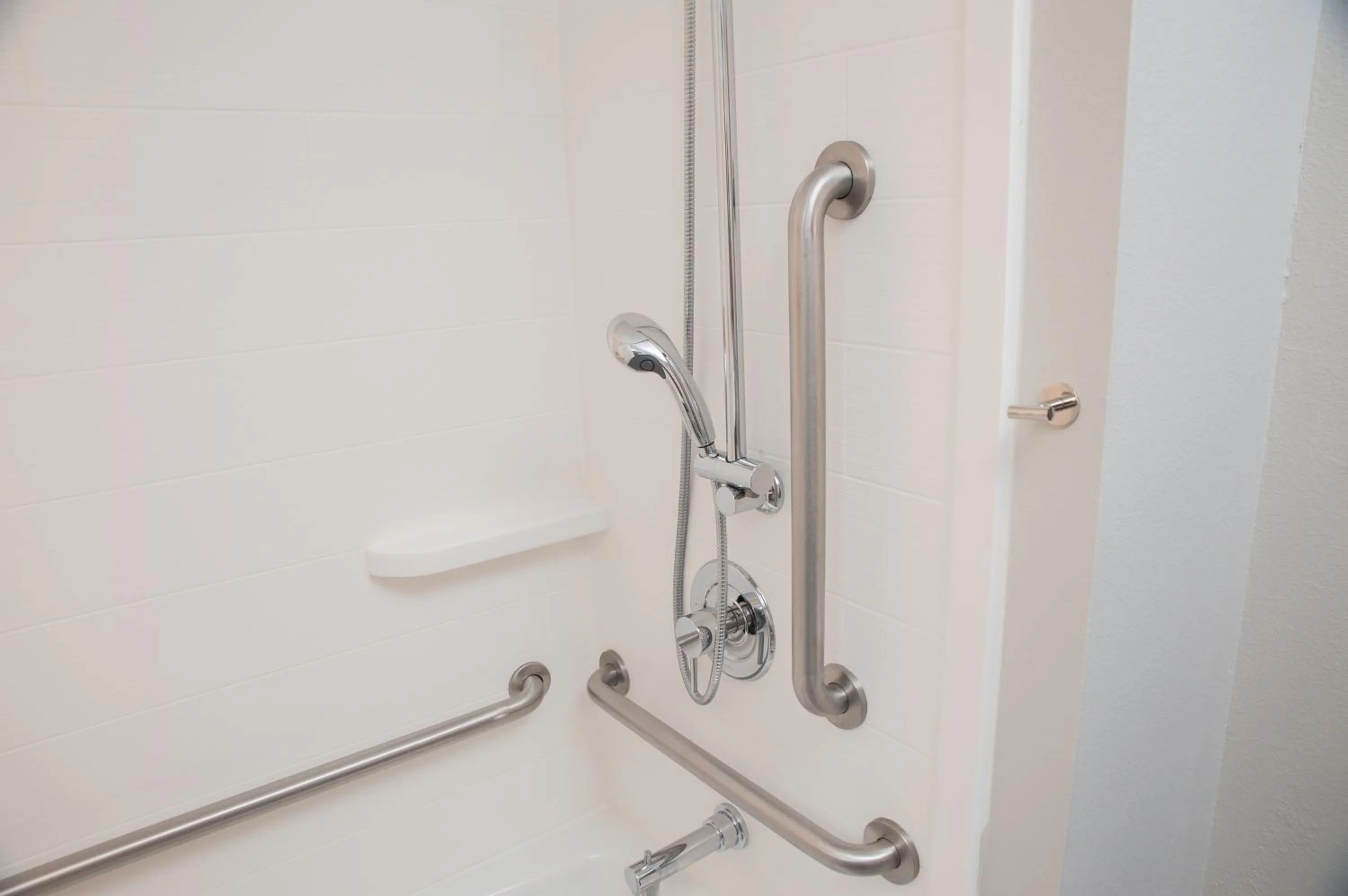 Holiday Inn Express Hotel & Suites Norfolk by IHG