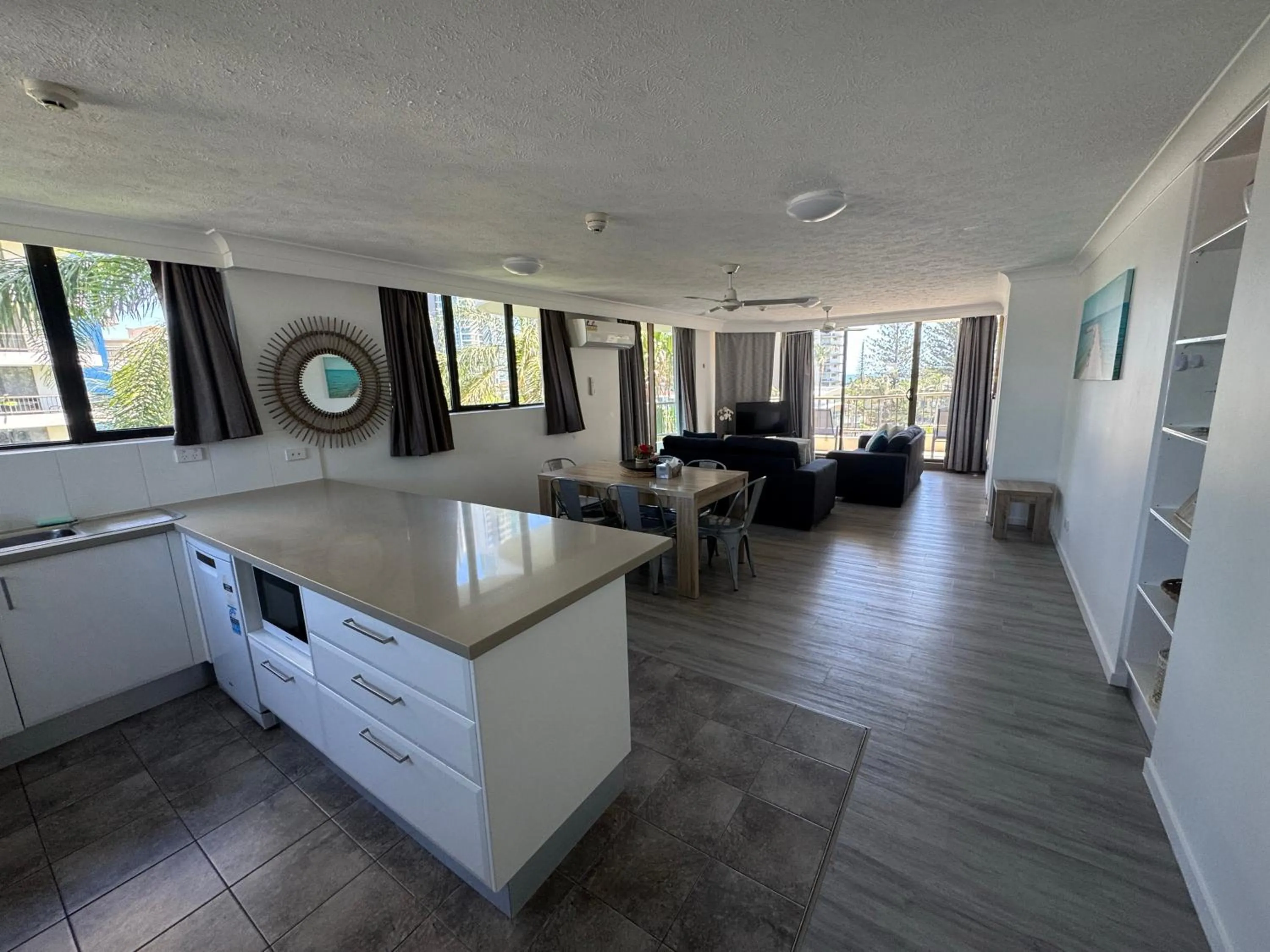 Aristocrat Apartments