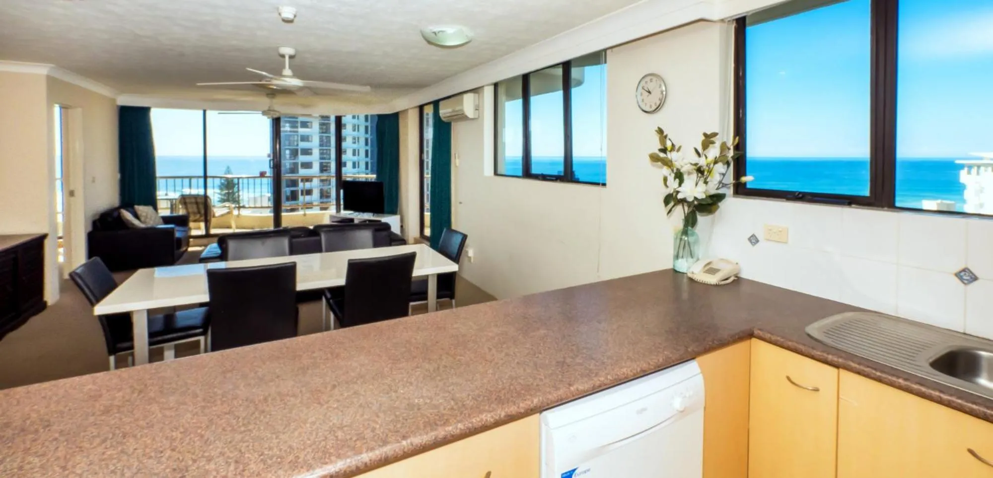 Aristocrat Apartments