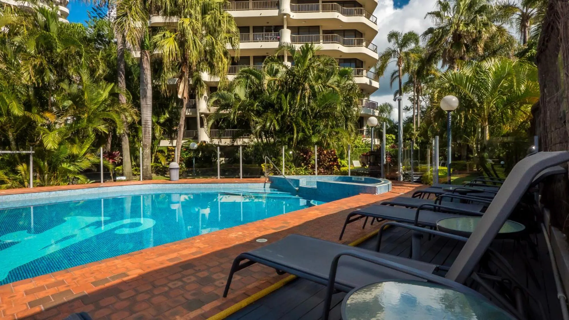 Aristocrat Apartments