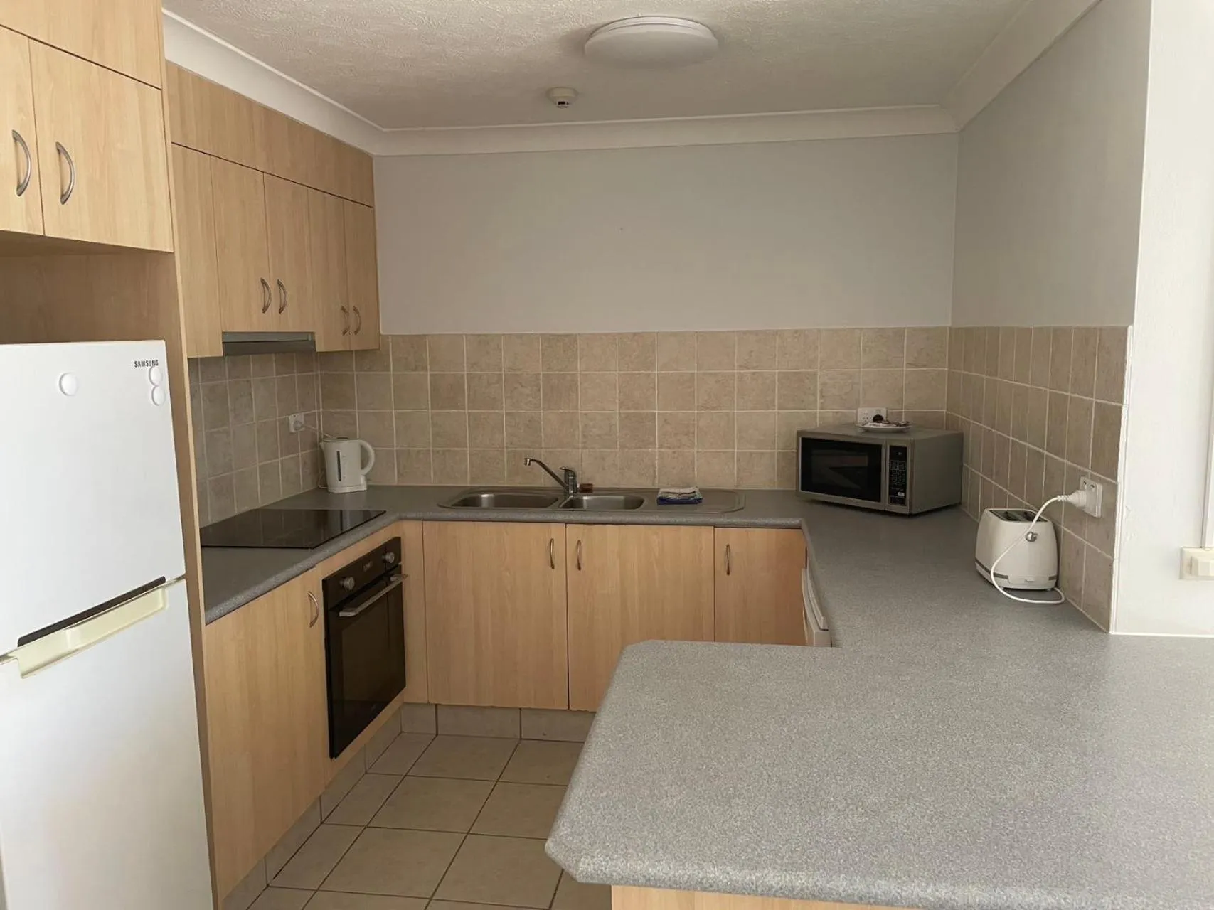 Aristocrat Apartments