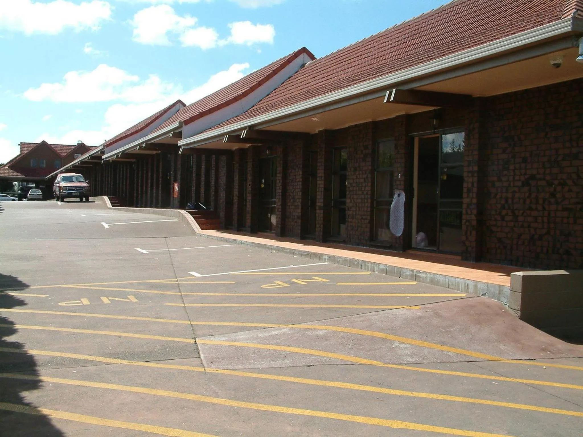 Facade/entrance in Beetham Park Motel