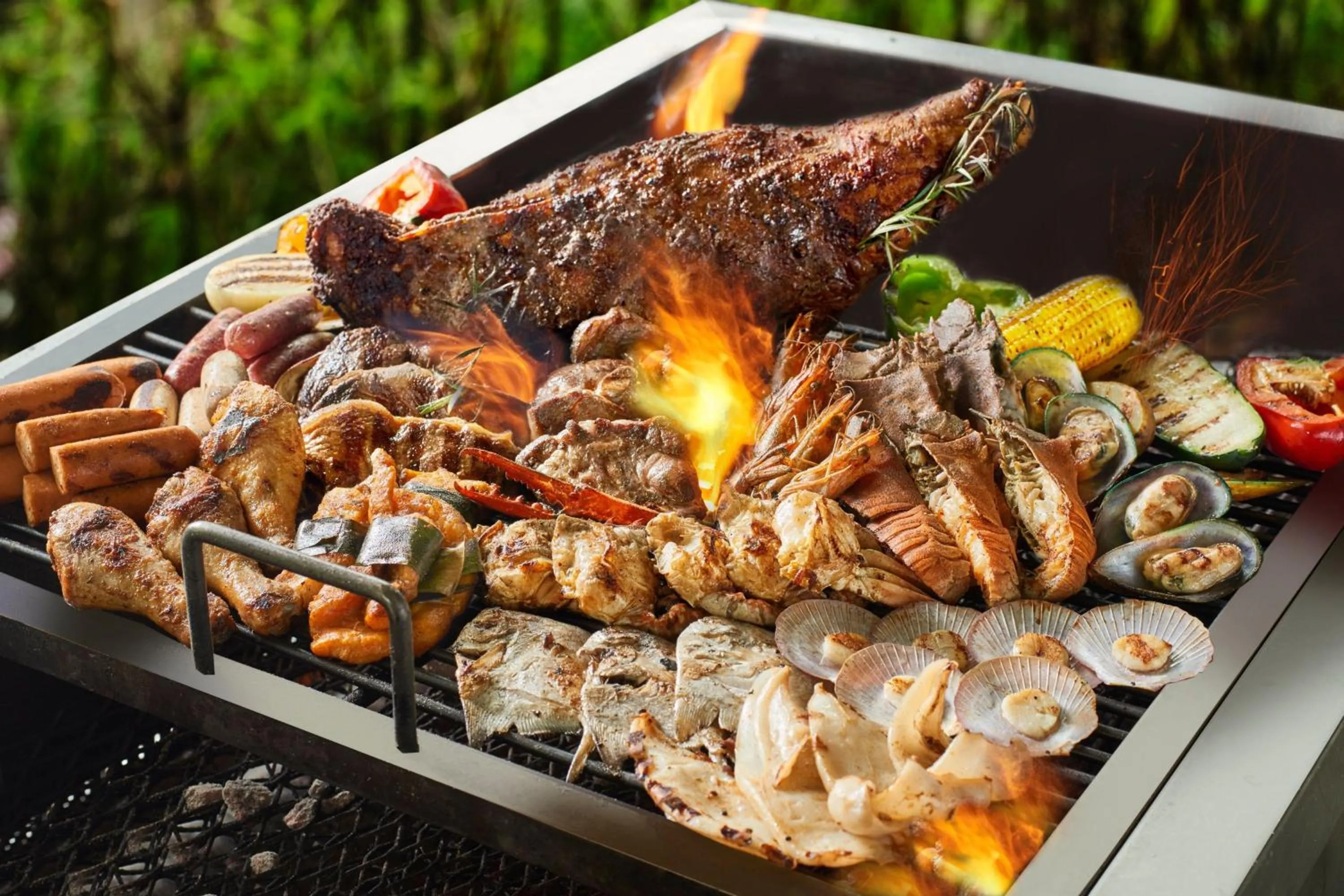 Lounge or bar in Palm Garden Hotel, Putrajaya, a Tribute Portfolio Hotel