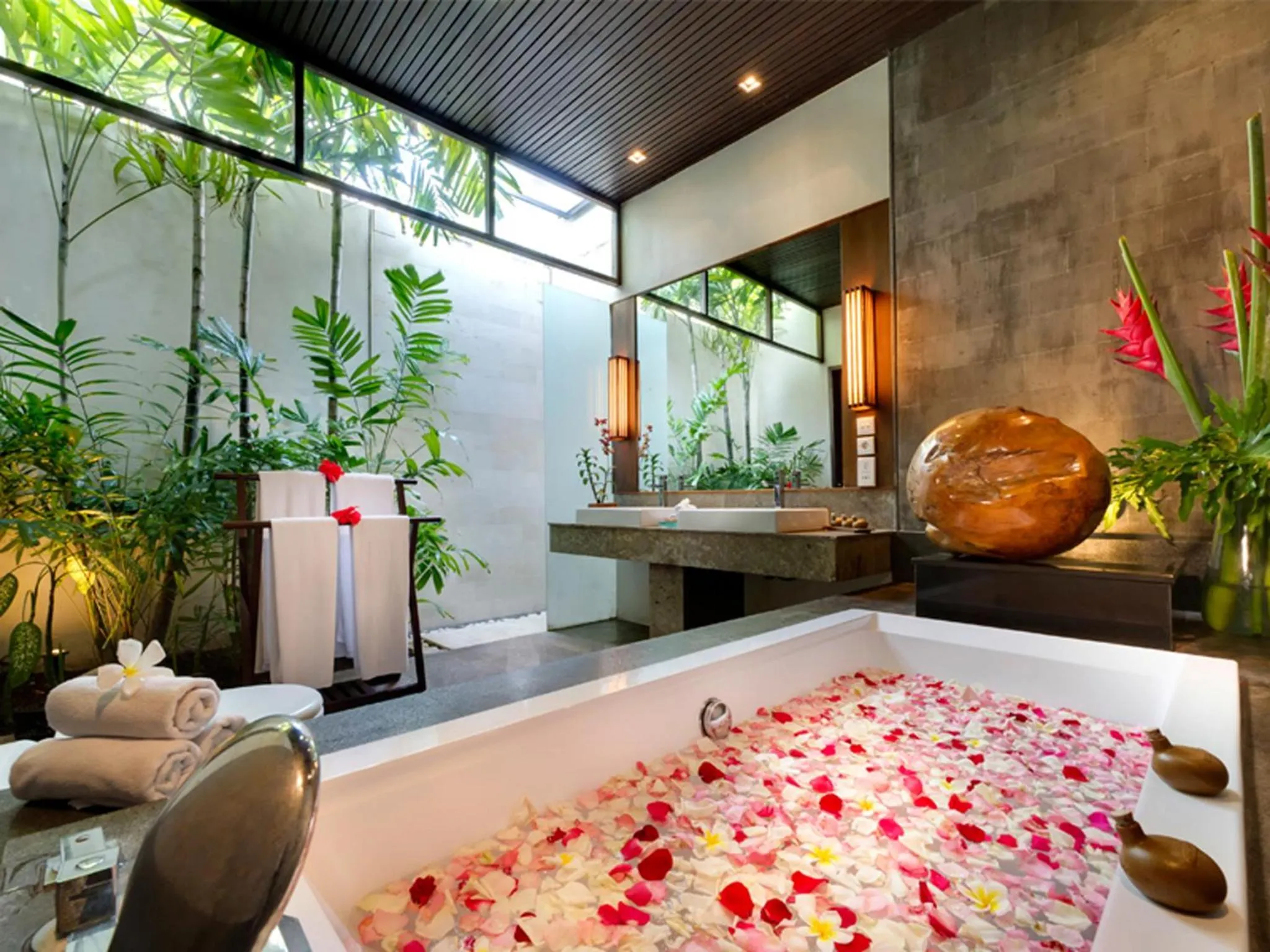 Bathroom in Kanishka Villas