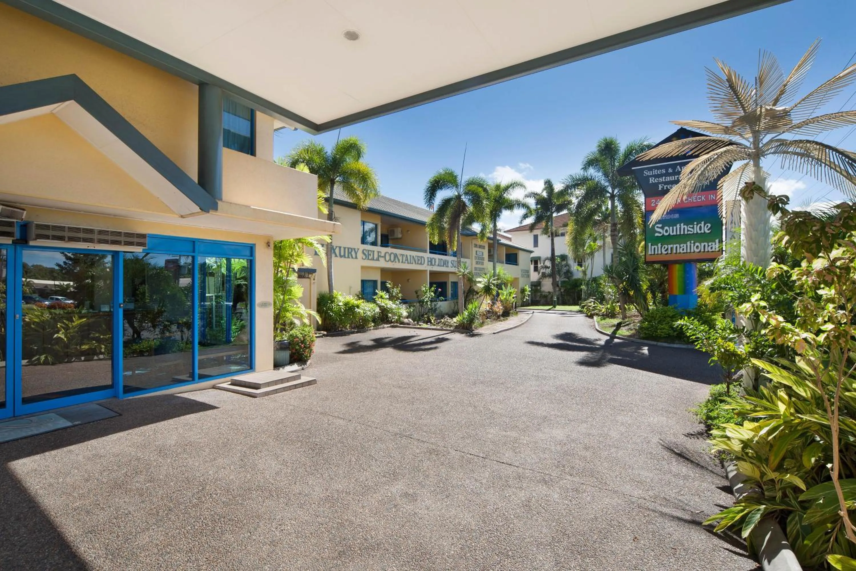 Facade/entrance, Property Building in Cairns Southside International