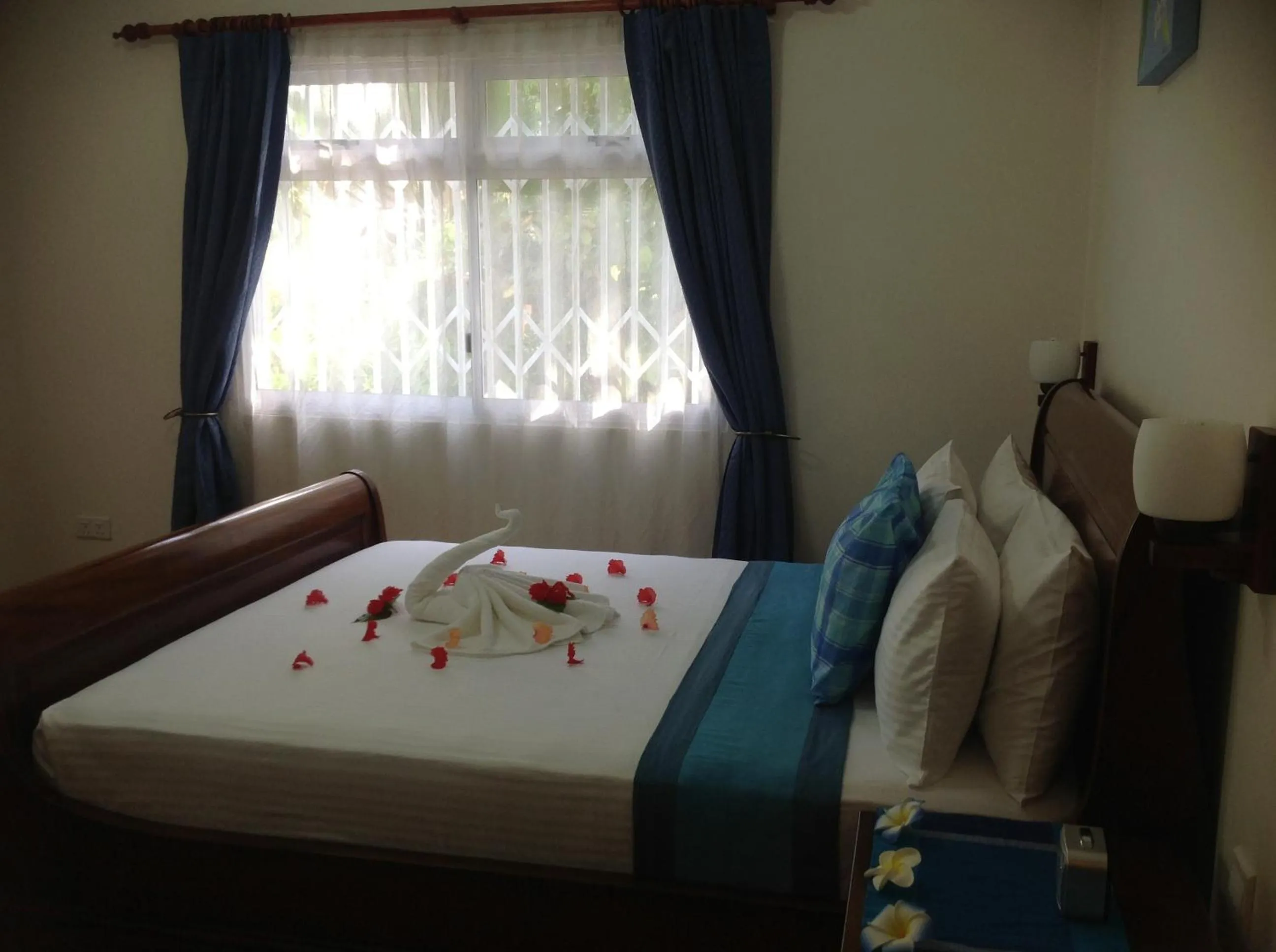 Bed in Seashell Beach Villa