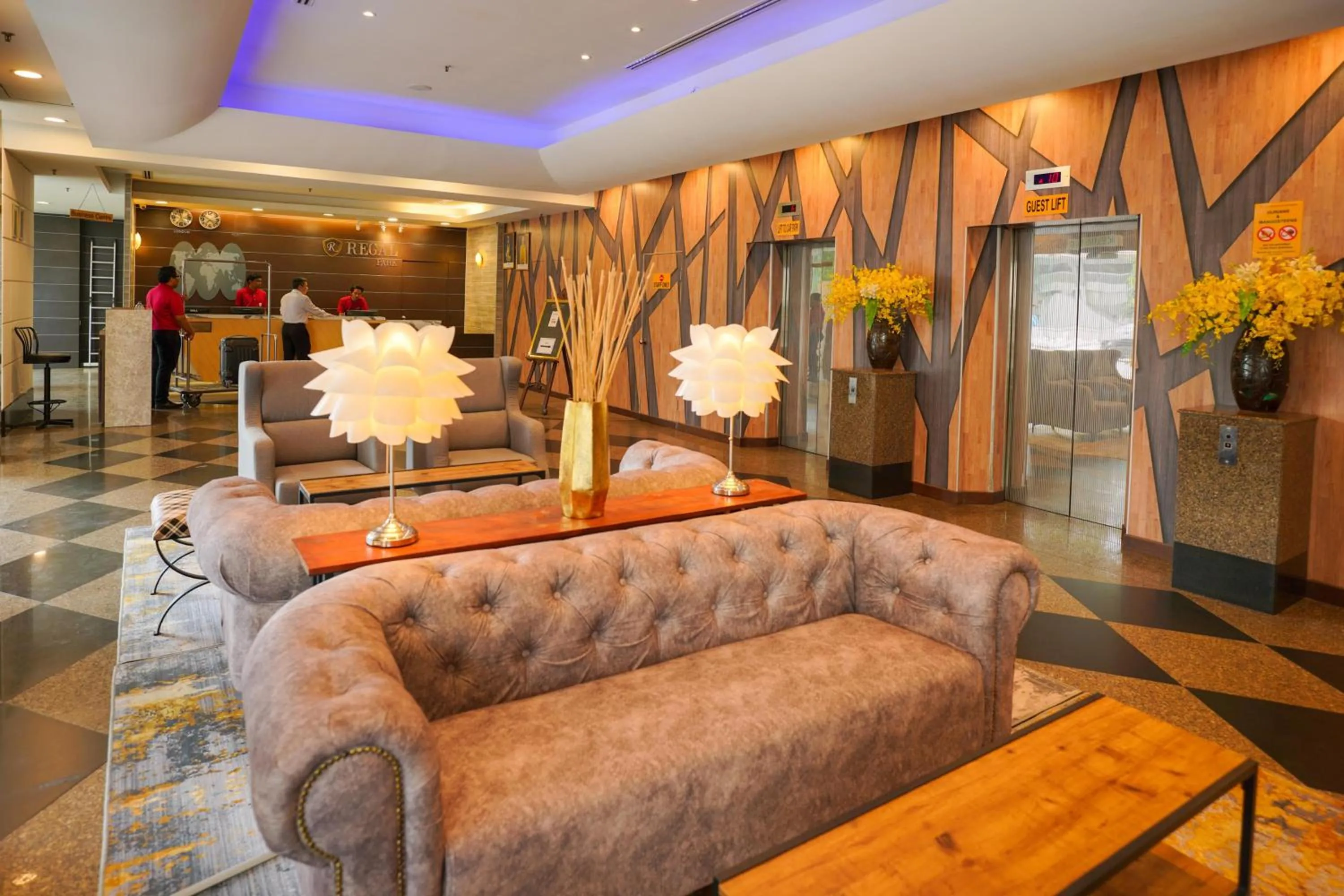 Lobby or reception in REGALPARK Hotel Kuala Lumpur