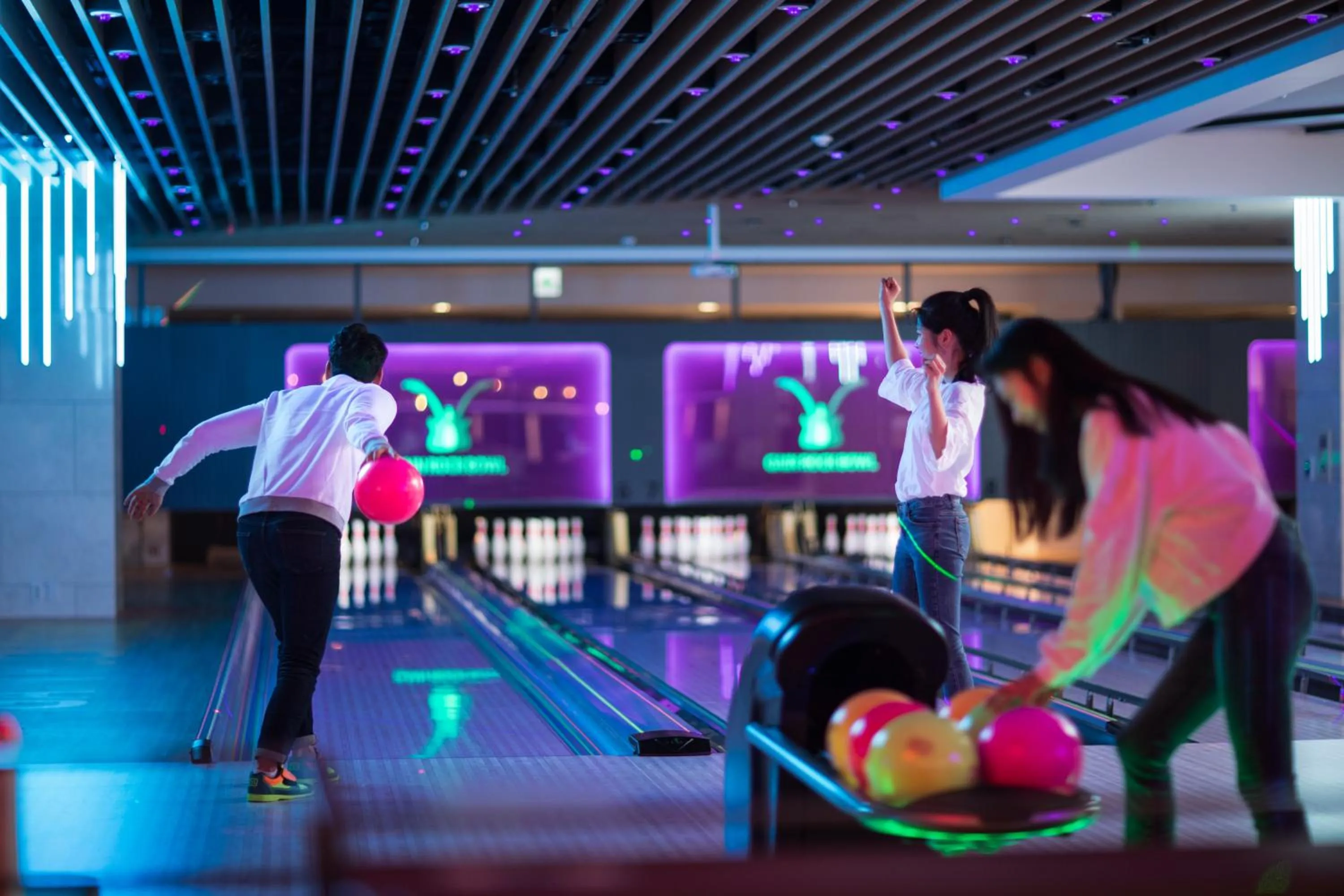 People in Lotte Hotel Jeju