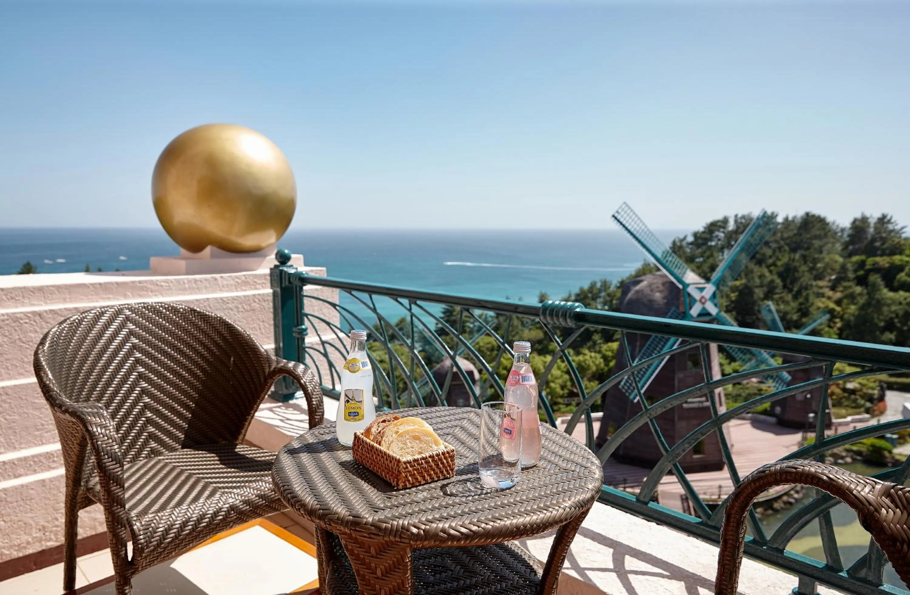 Balcony/Terrace in Lotte Hotel Jeju