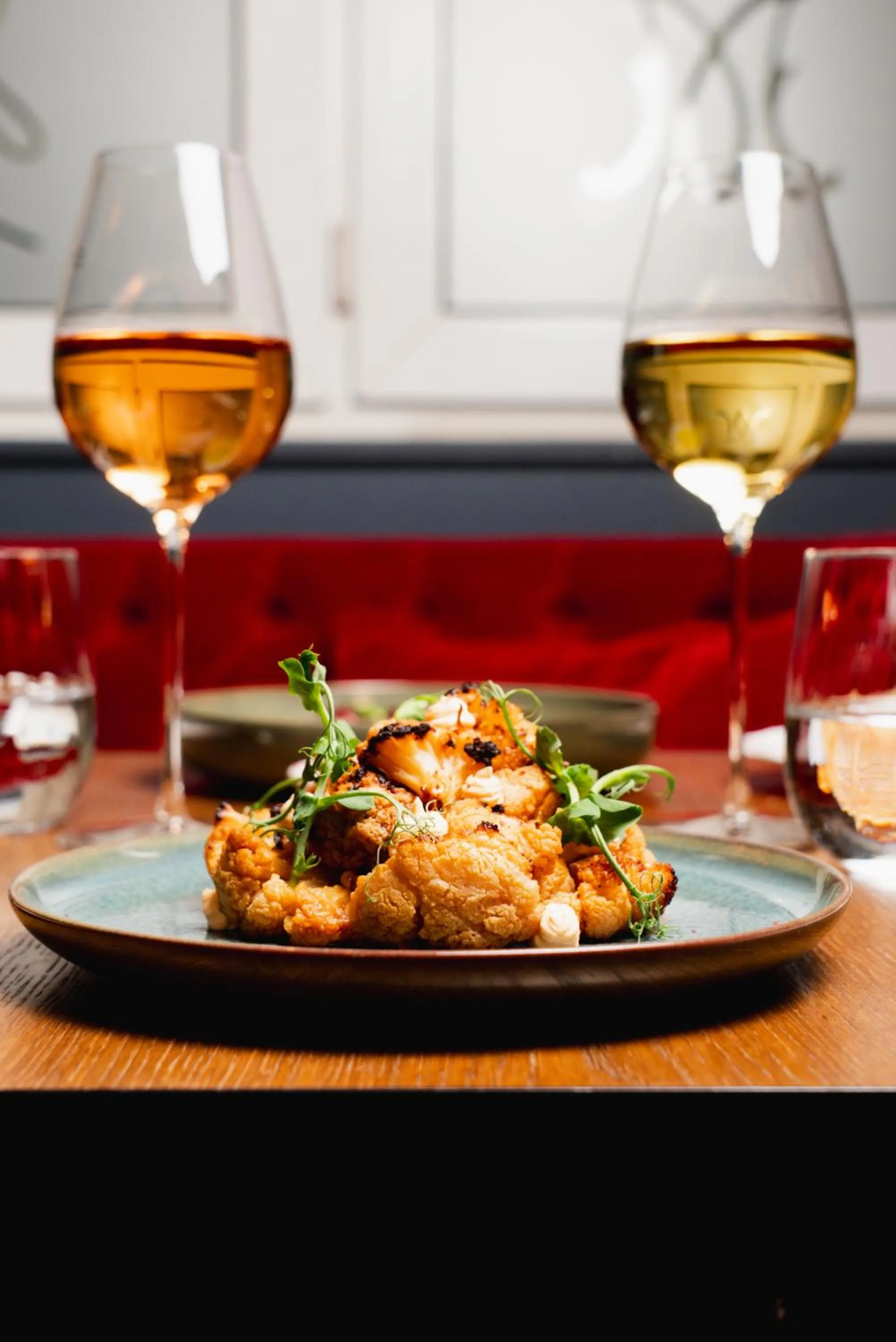 Restaurant/places to eat in Majestic Hotel Spa - Champs Elysées