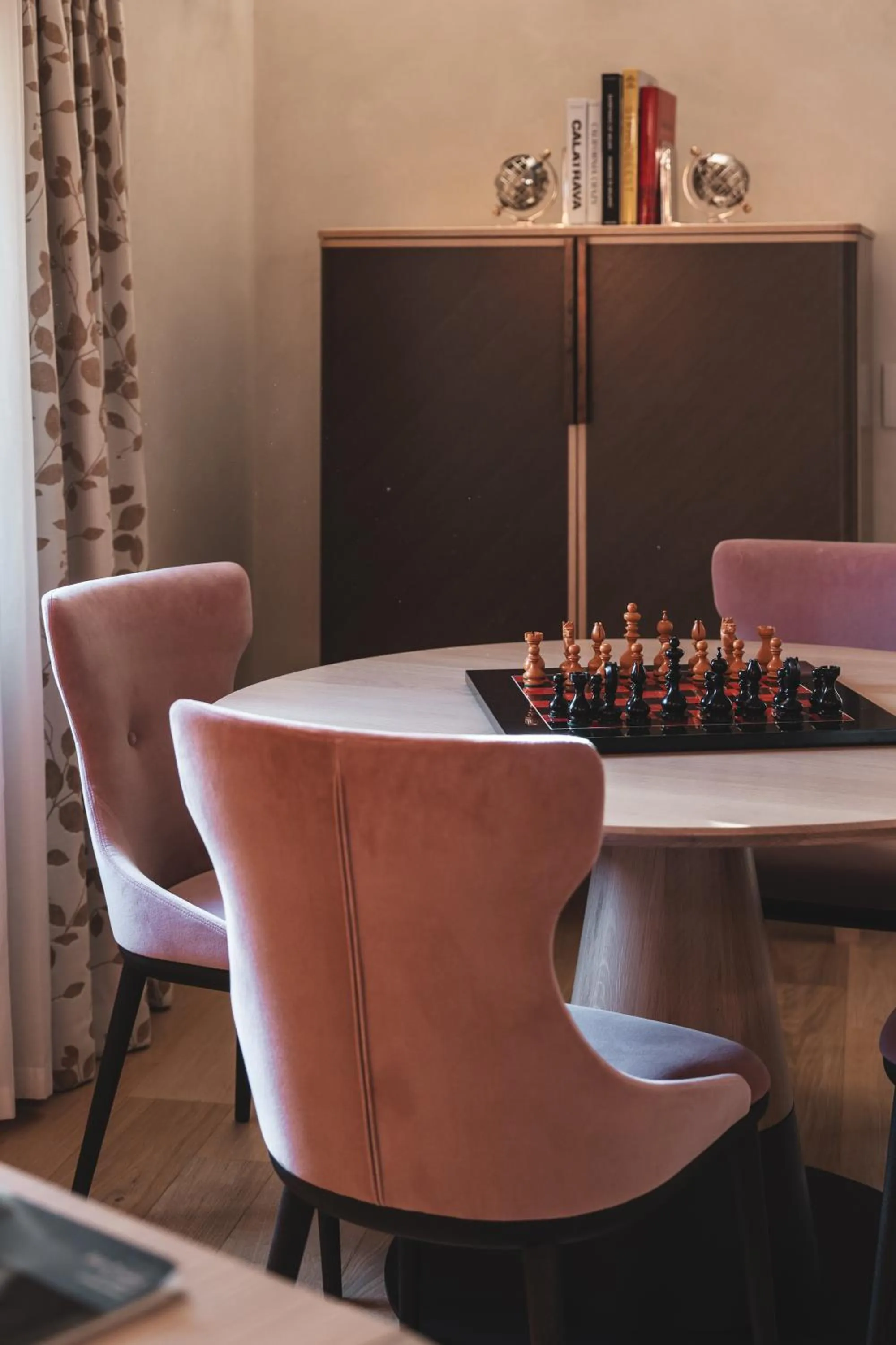 Living room in Hôtel de Pavie