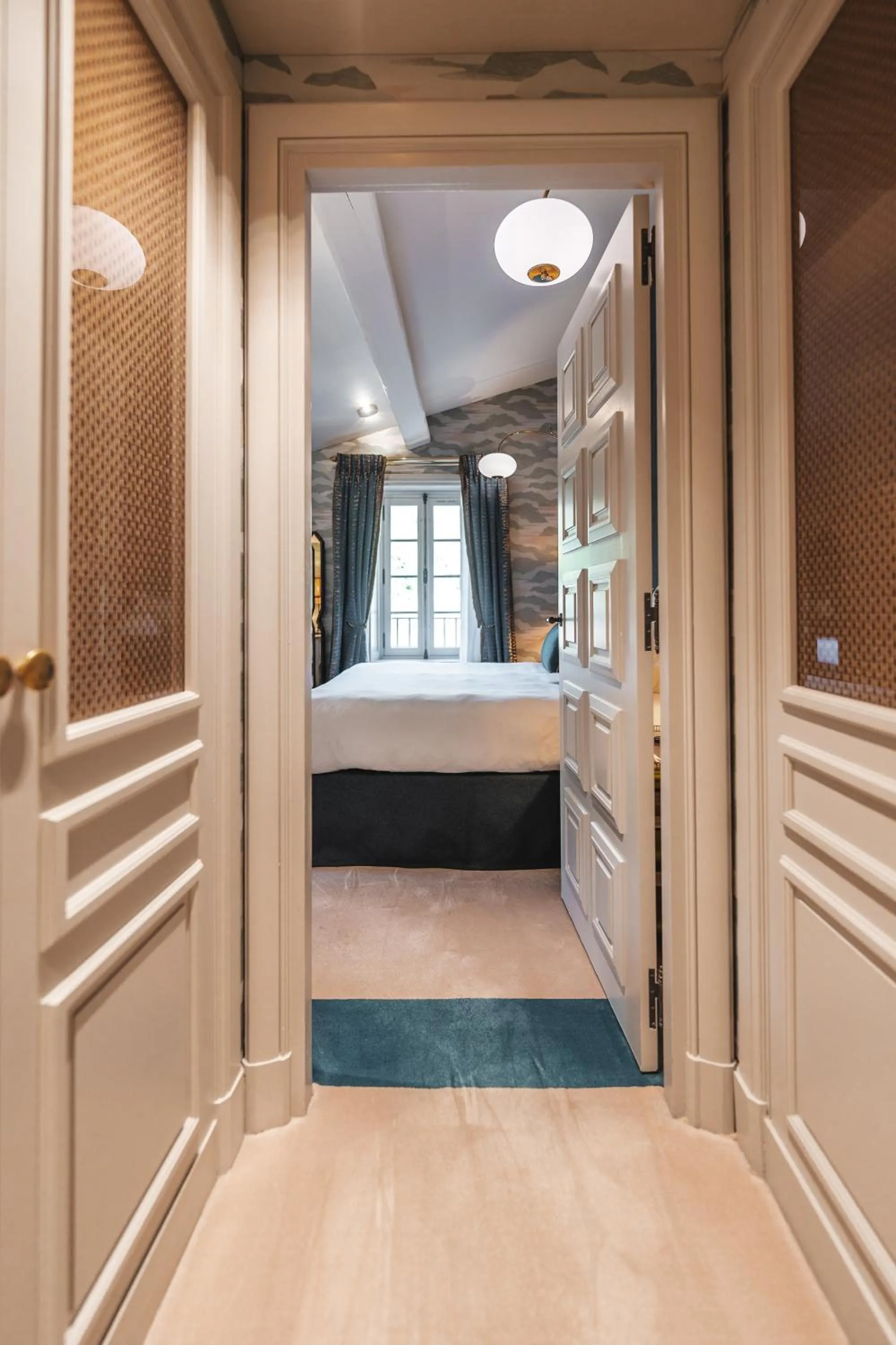 Bedroom, Bed in Hôtel de Pavie