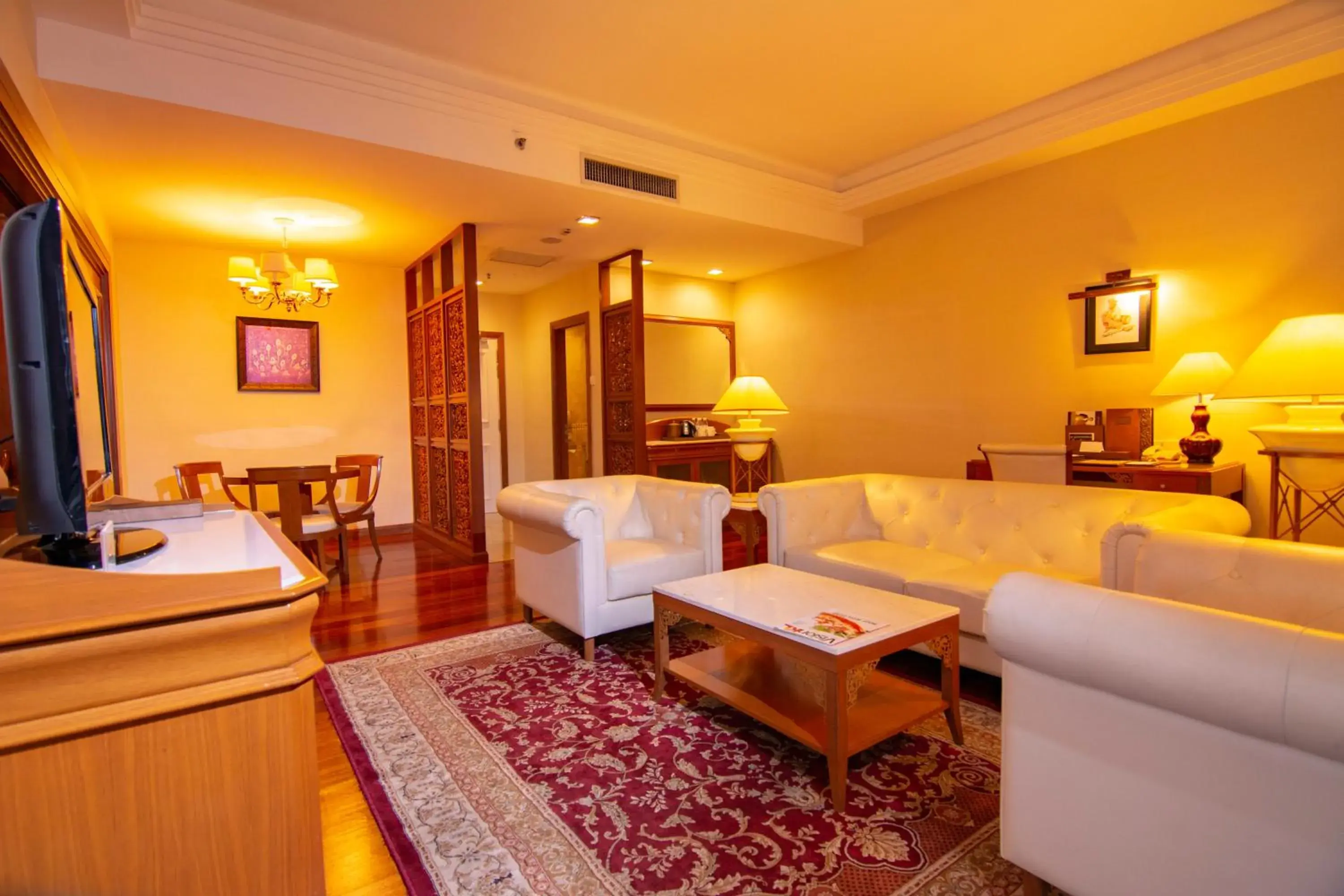 Two-Bedroom Apartment in Royale Chulan Kuala Lumpur Two-Bedroom Apartment in Royale Chulan Kuala Lumpur