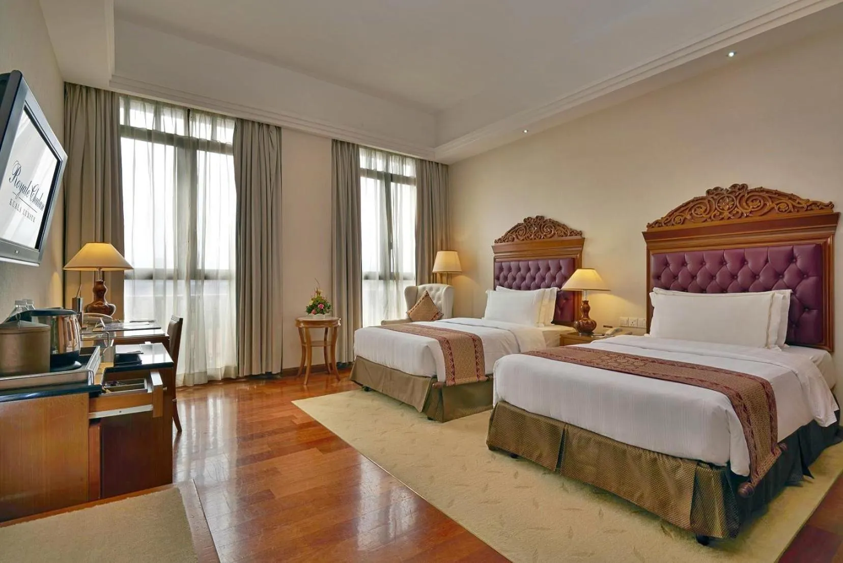 Photo of the whole room, Bed in Royale Chulan Kuala Lumpur