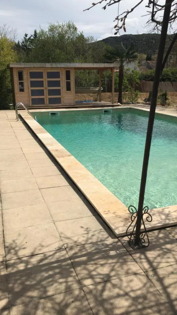 Swimming pool in Le clos des olivettes