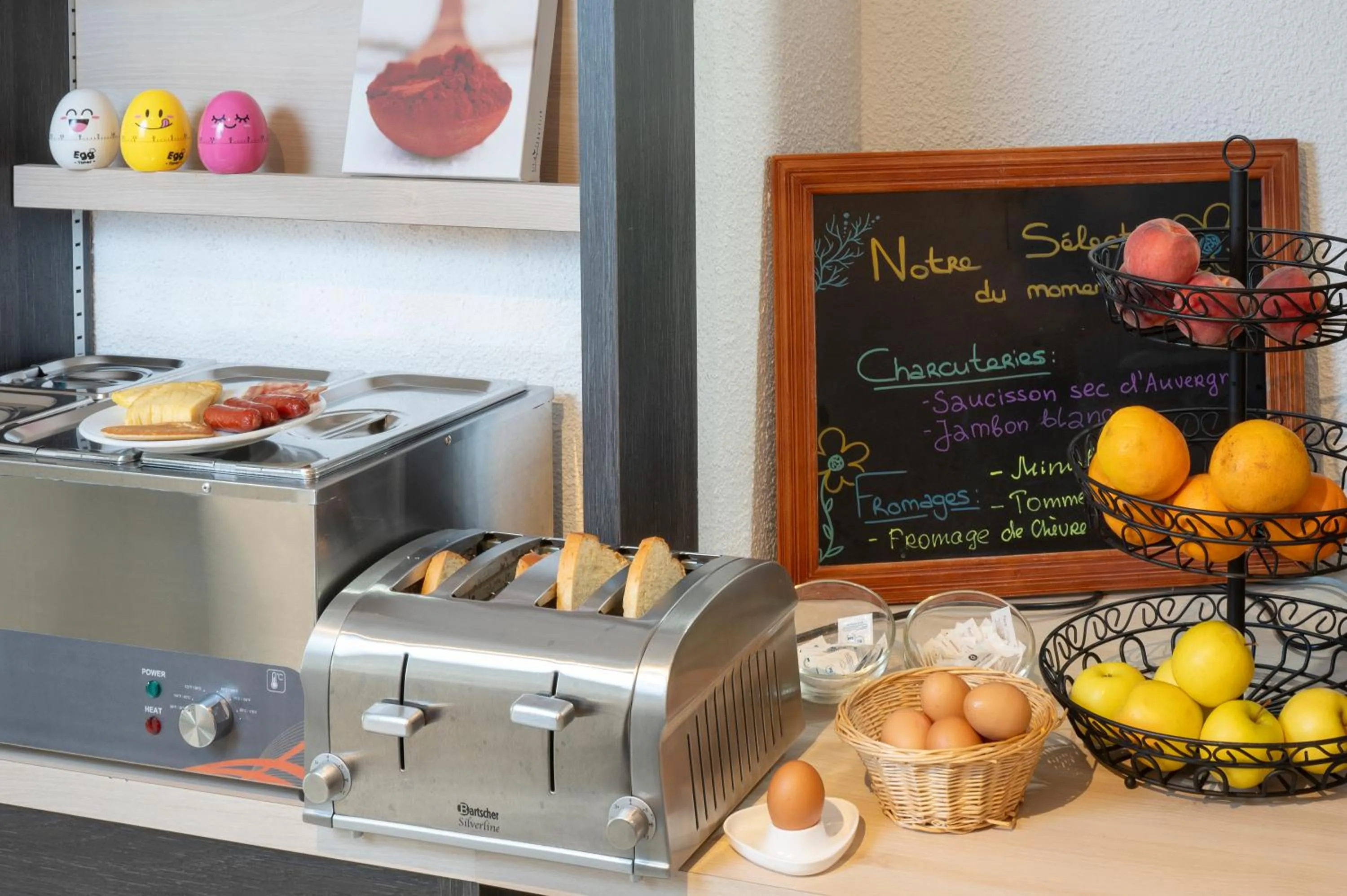 Buffet breakfast in Les Afforêts