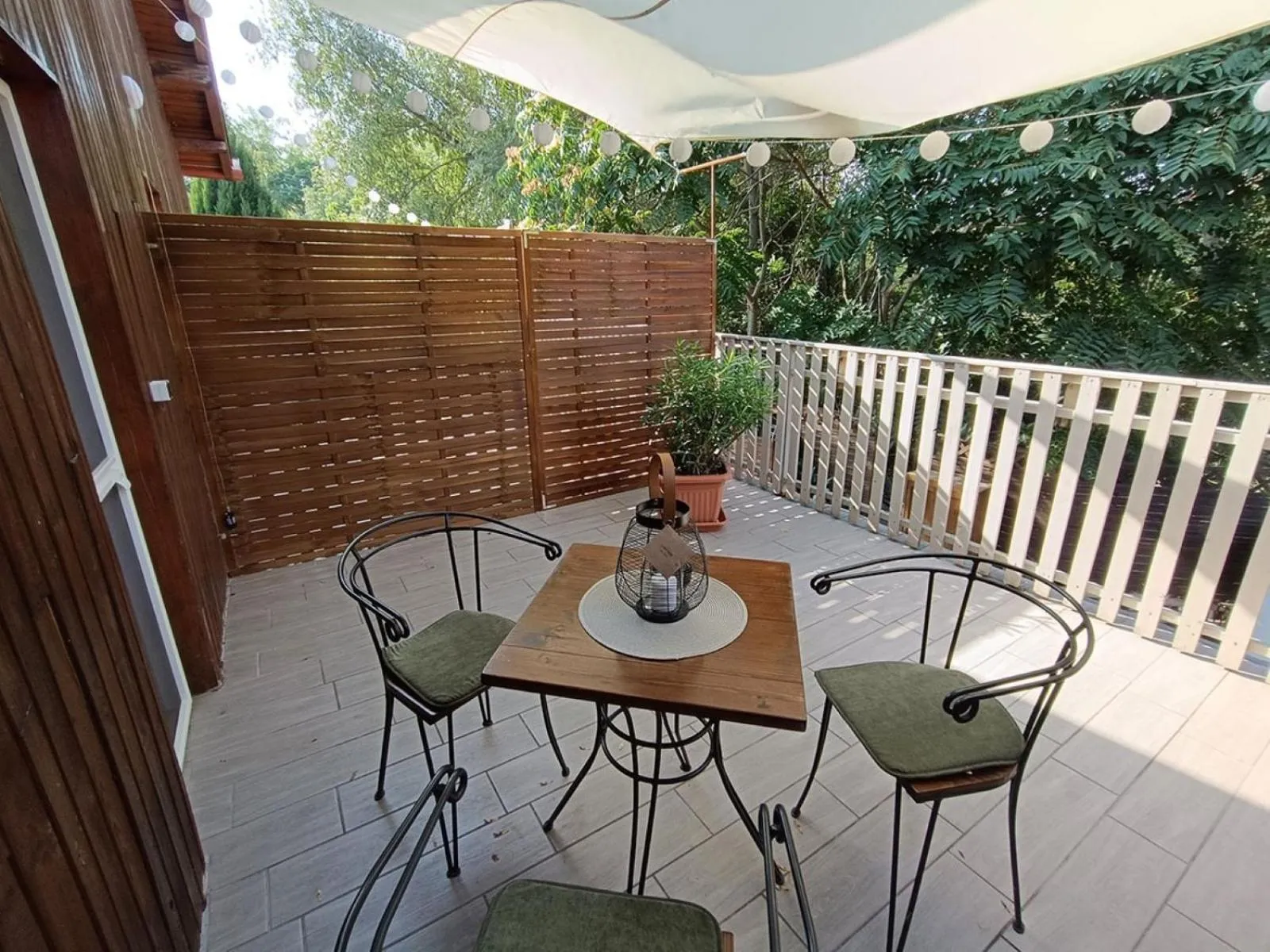 Pollushof Panzió és Étterem