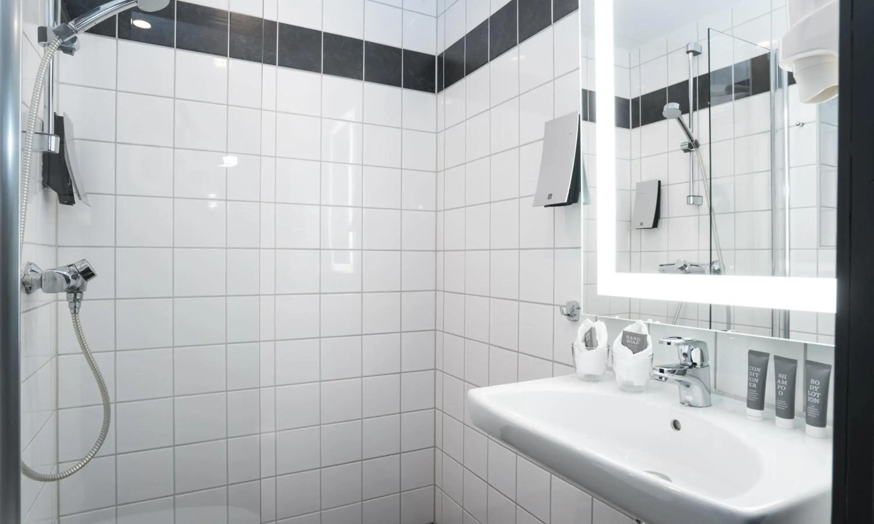 Standard Double Room in Thon Hotel Europa Standard Double Room in Thon Hotel Europa