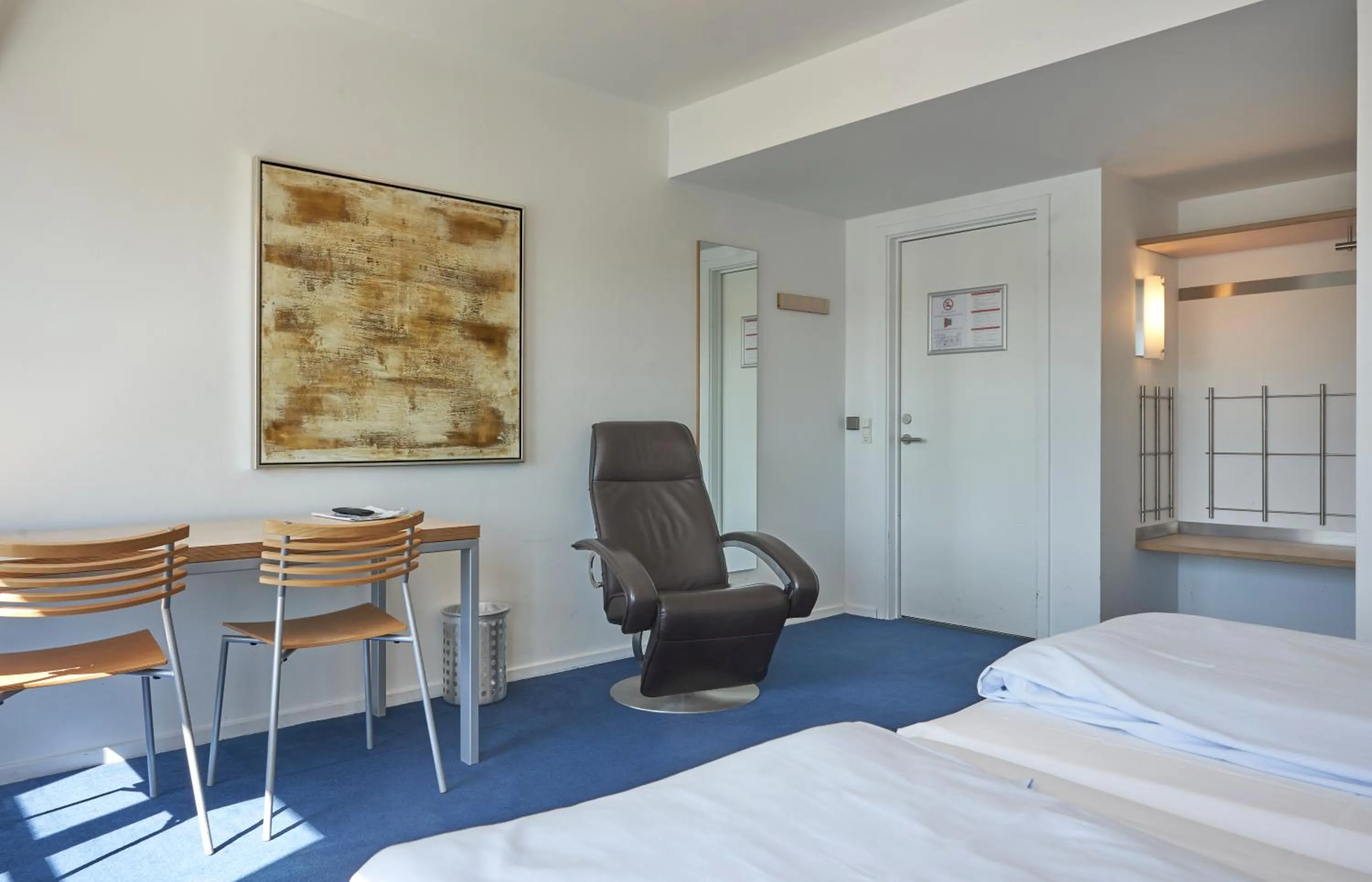 Living room, Bed in BB-Hotel Aarhus Havnehotellet