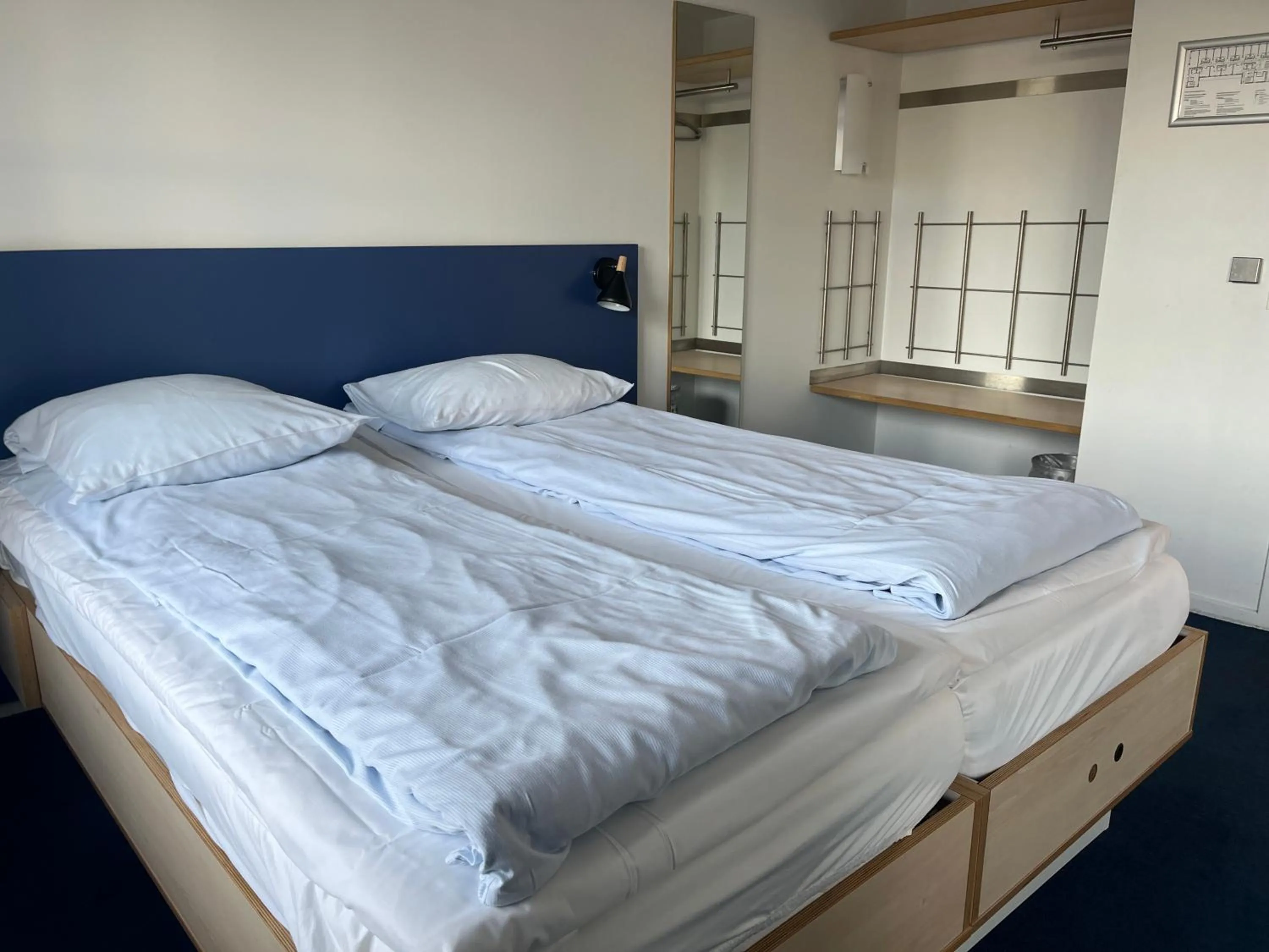 Toilet, Bed in BB-Hotel Aarhus Havnehotellet