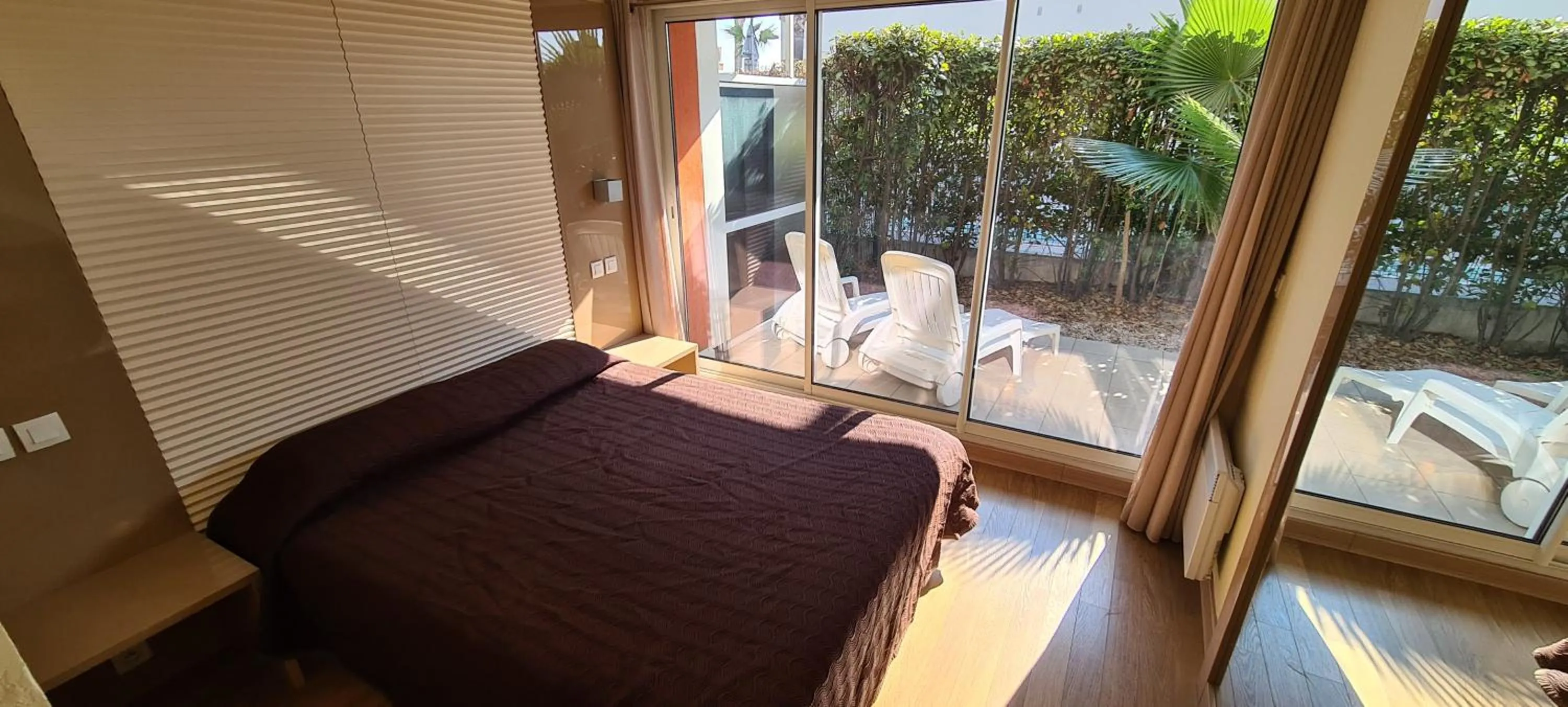 Bed in Residence Syracuse