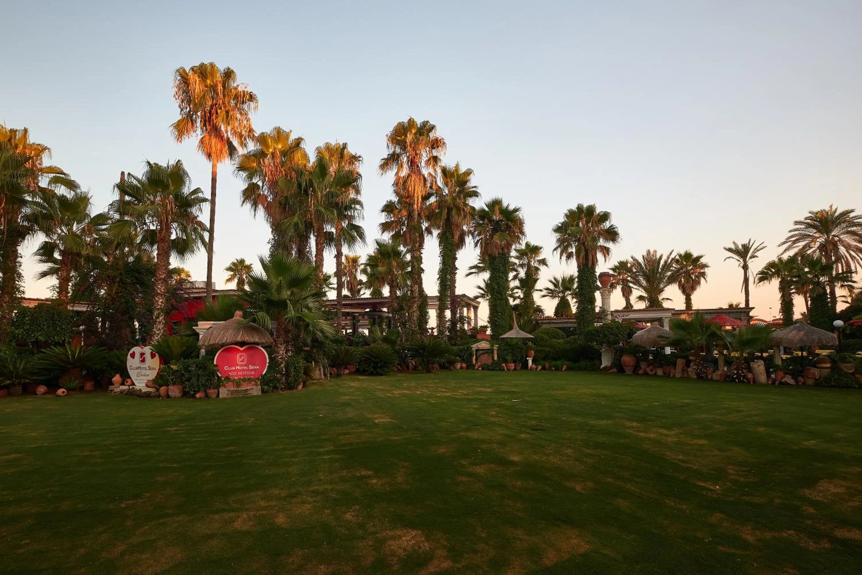 Garden in Club Hotel Sera