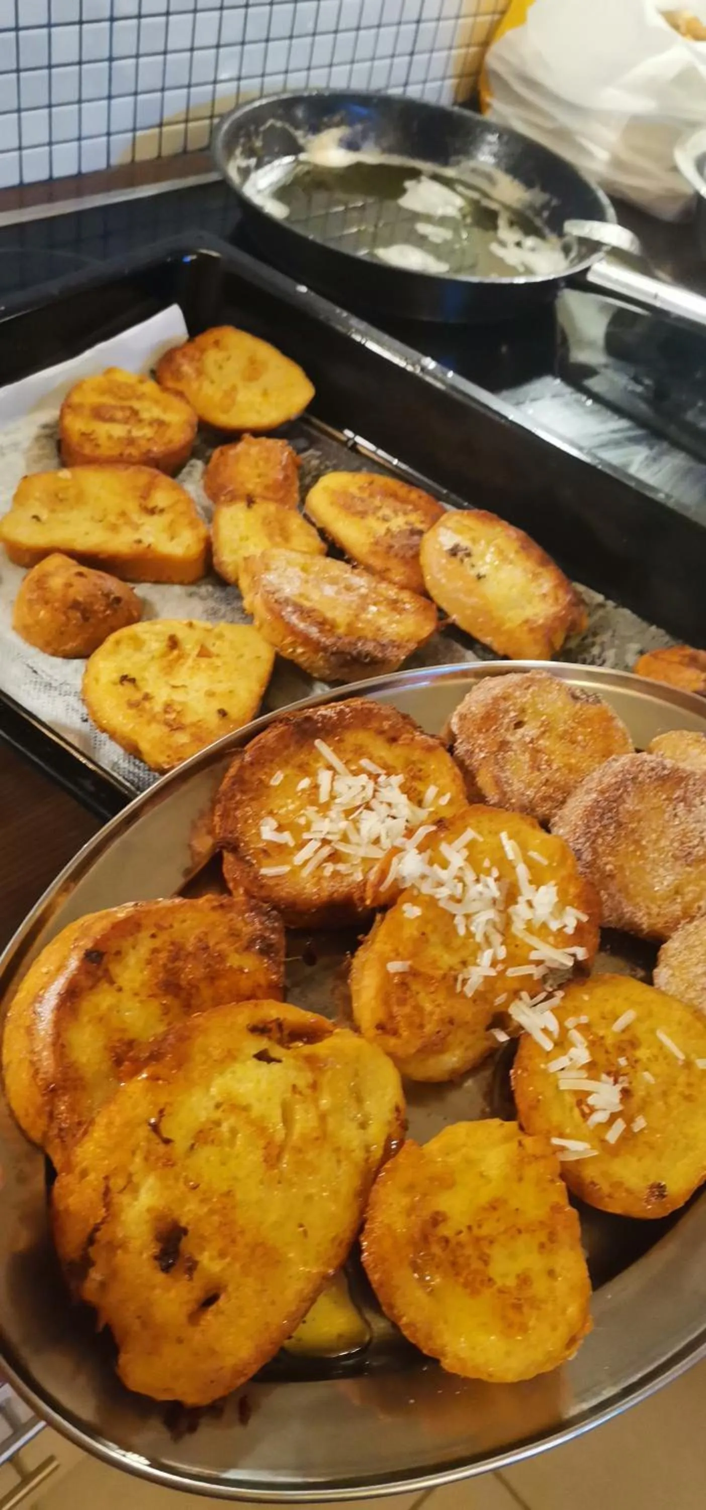 Breakfast in Blue Harmony Apartments