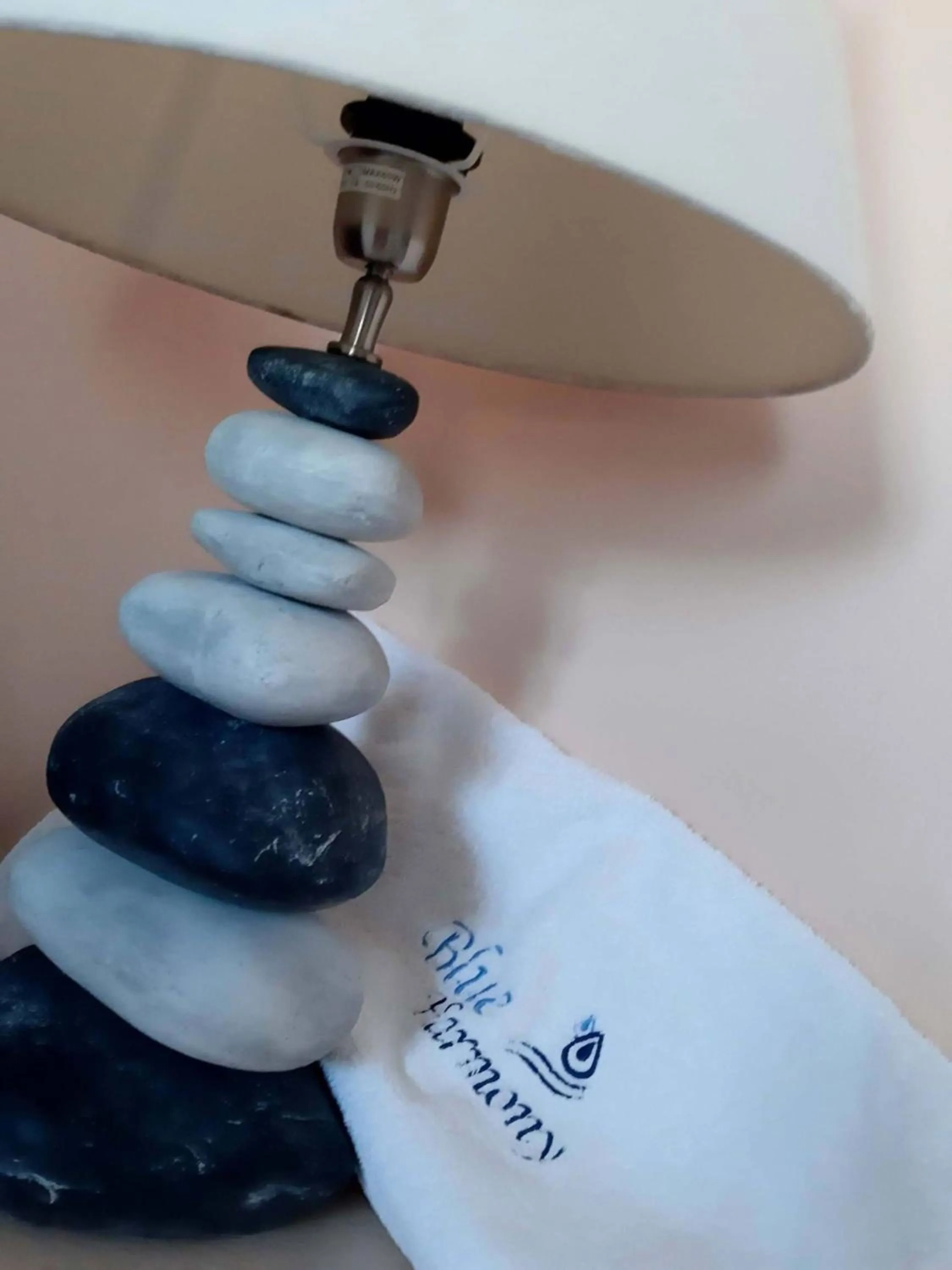 Decorative detail in Blue Harmony Apartments