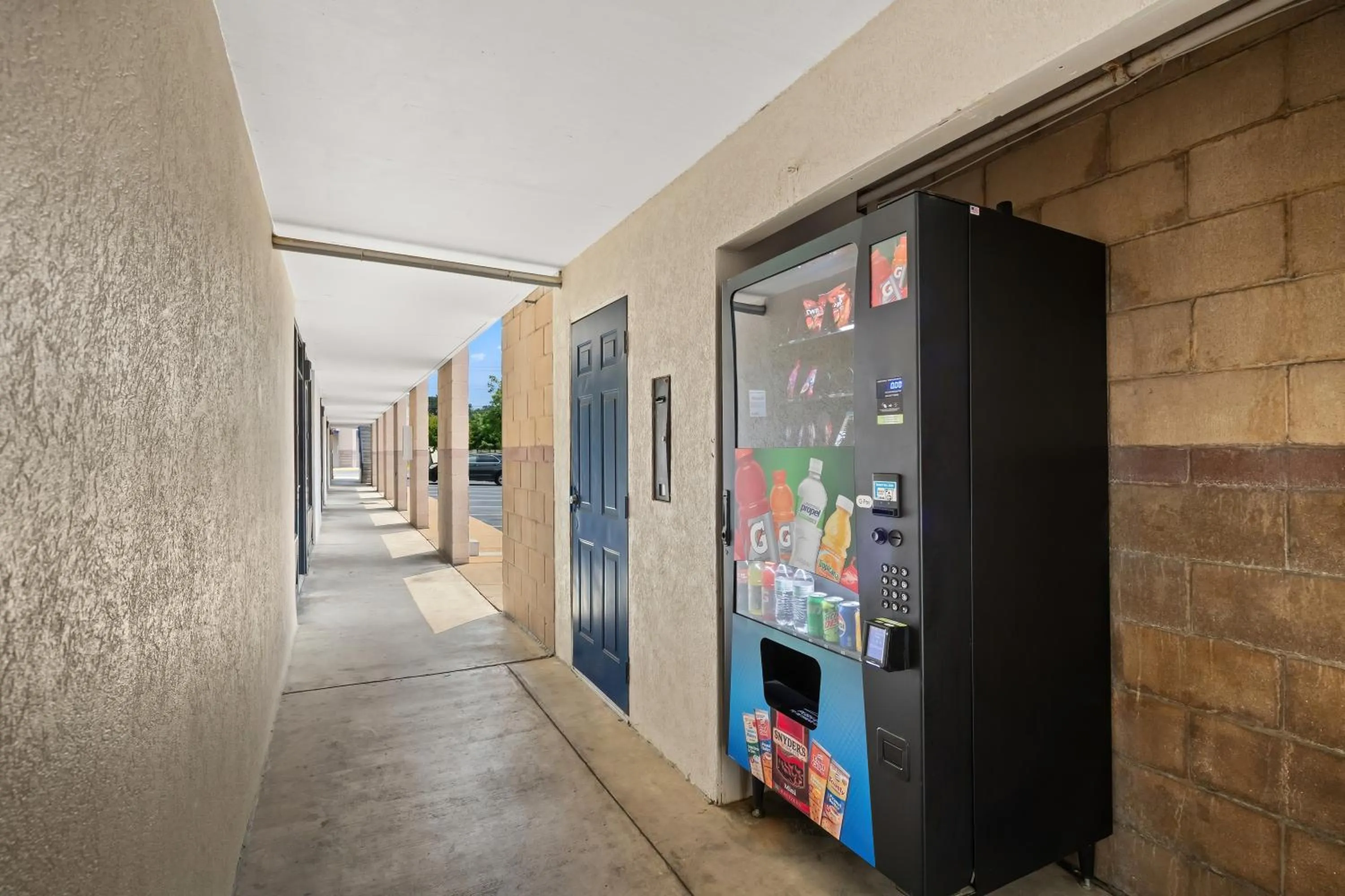 vending machine in Knights Inn Virginia Beach Lynnhaven