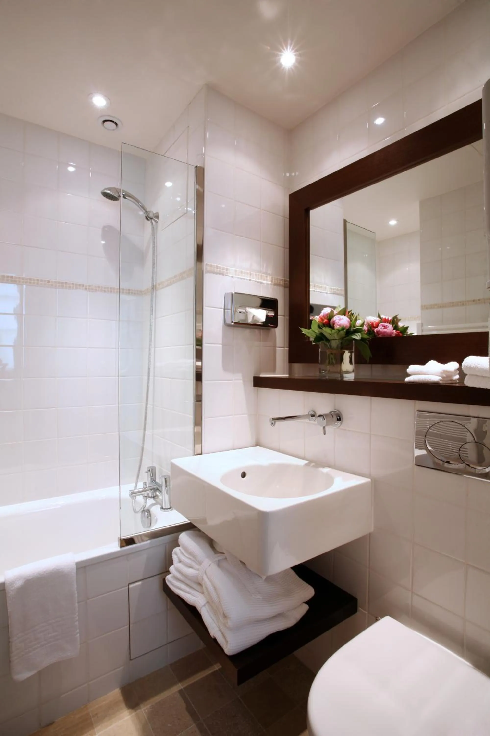 Bathroom in Le Clos Medicis