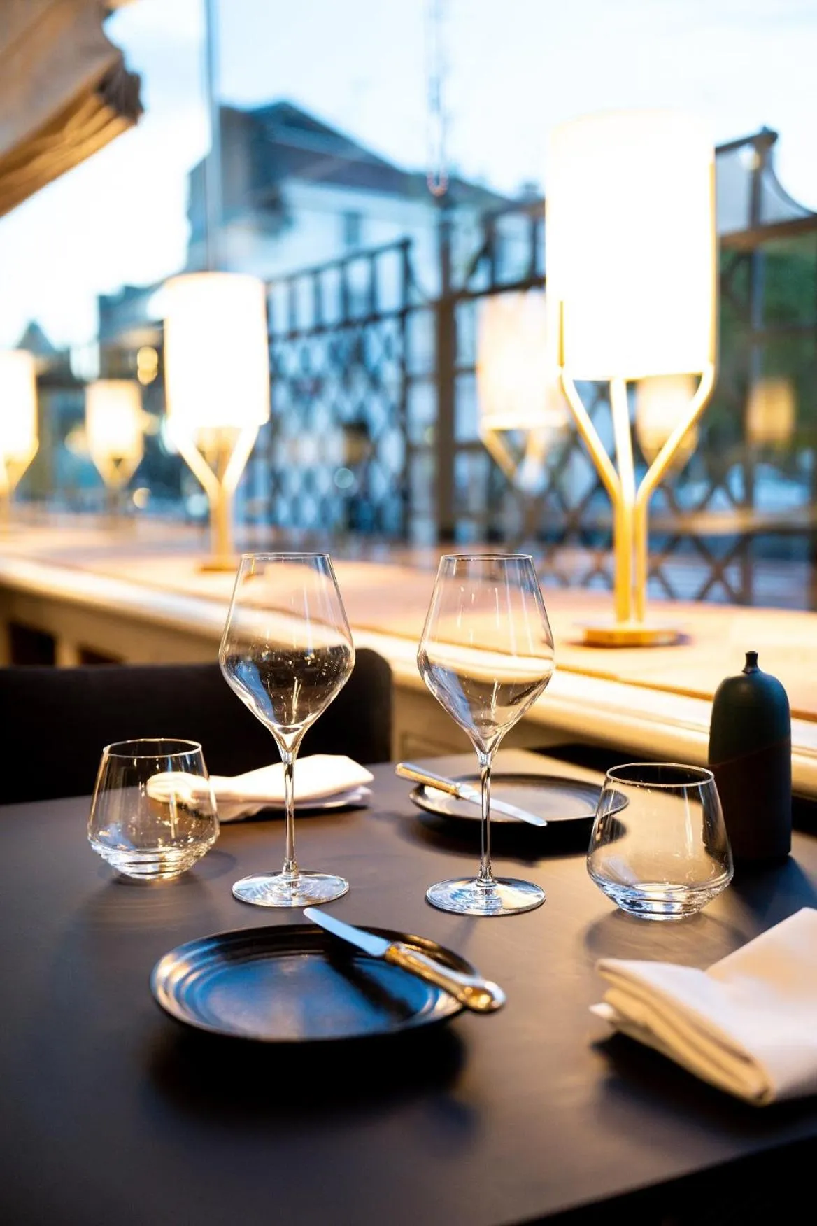 Restaurant/places to eat in Hotel d'Angleterre