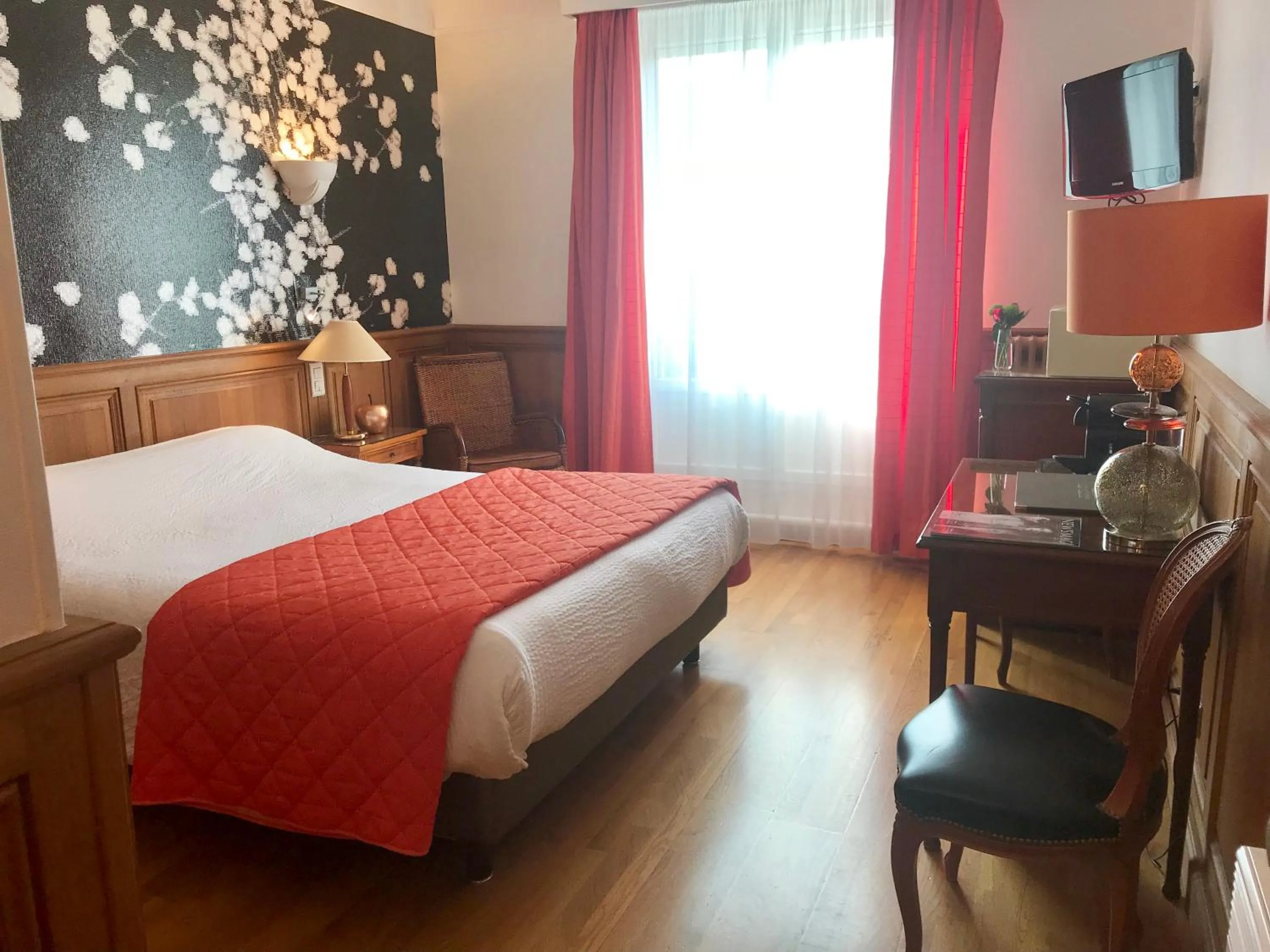 Bed in Hotel d'Angleterre